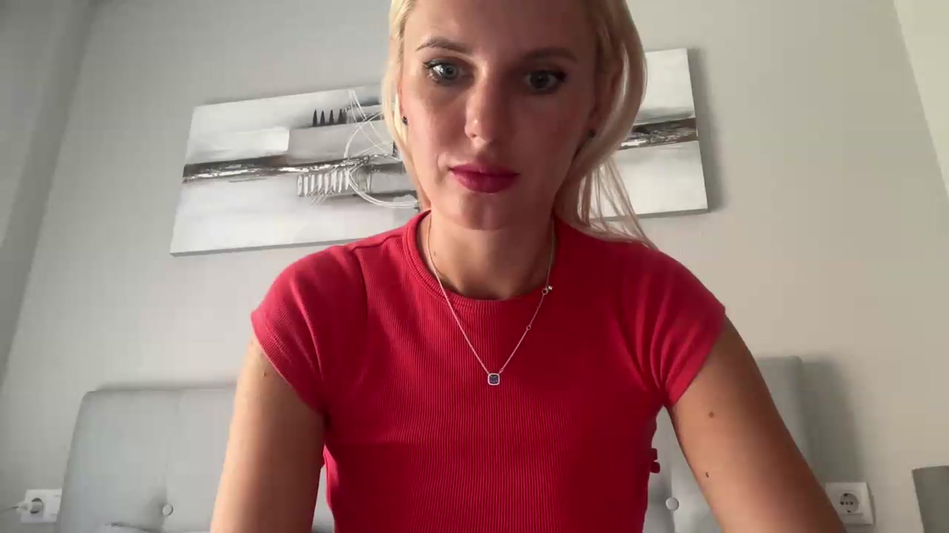 Gallery image thumbnail from AuroraKingg's myfreecams stream on, 07/22/2026, 11:02 image 16 of 20