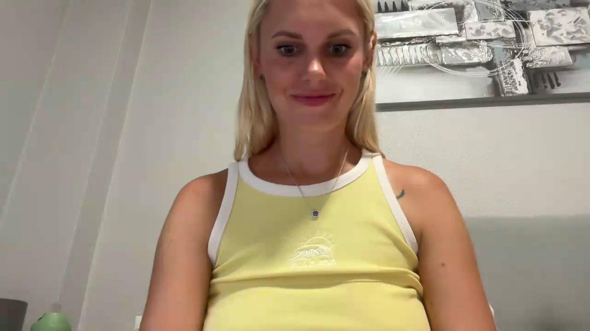 Gallery image thumbnail from AuroraKingg's myfreecams stream on, 07/23/2026, 16:34 image 20 of 20