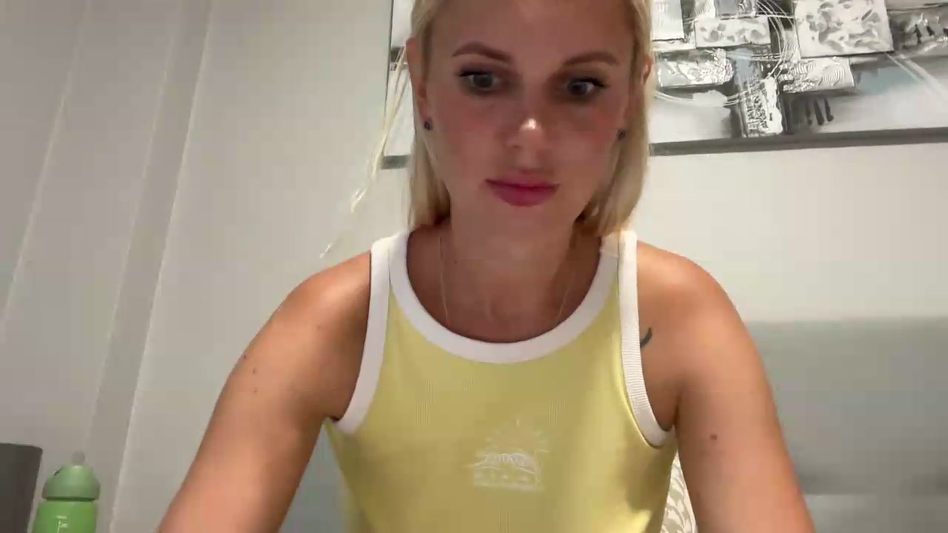 Gallery image thumbnail from AuroraKingg's myfreecams stream on, 07/23/2026, 16:34 image 6 of 20