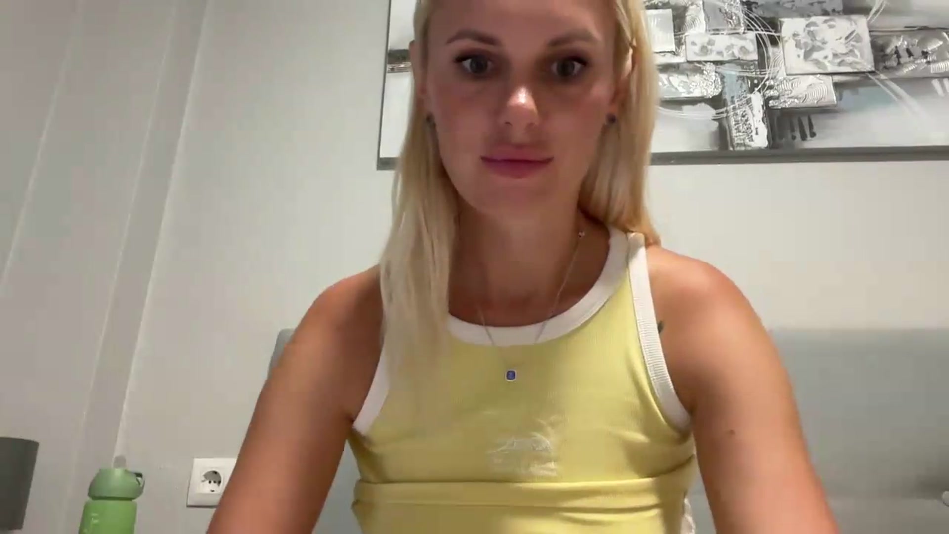 Gallery image thumbnail from AuroraKingg's myfreecams stream on, 07/23/2026, 18:13 image 16 of 20
