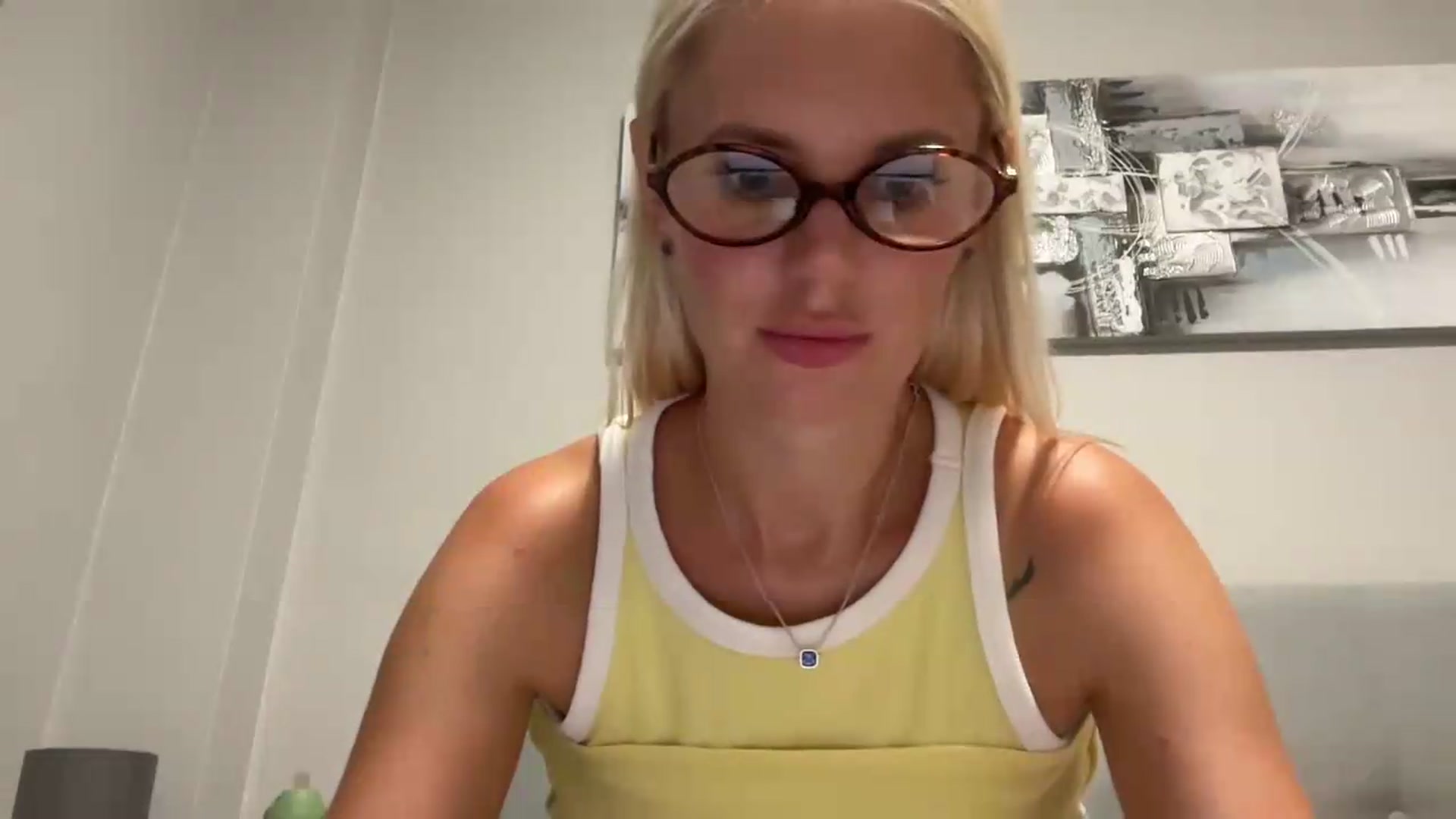 Gallery image thumbnail from AuroraKingg's myfreecams stream on, 07/23/2026, 18:13 image 2 of 20