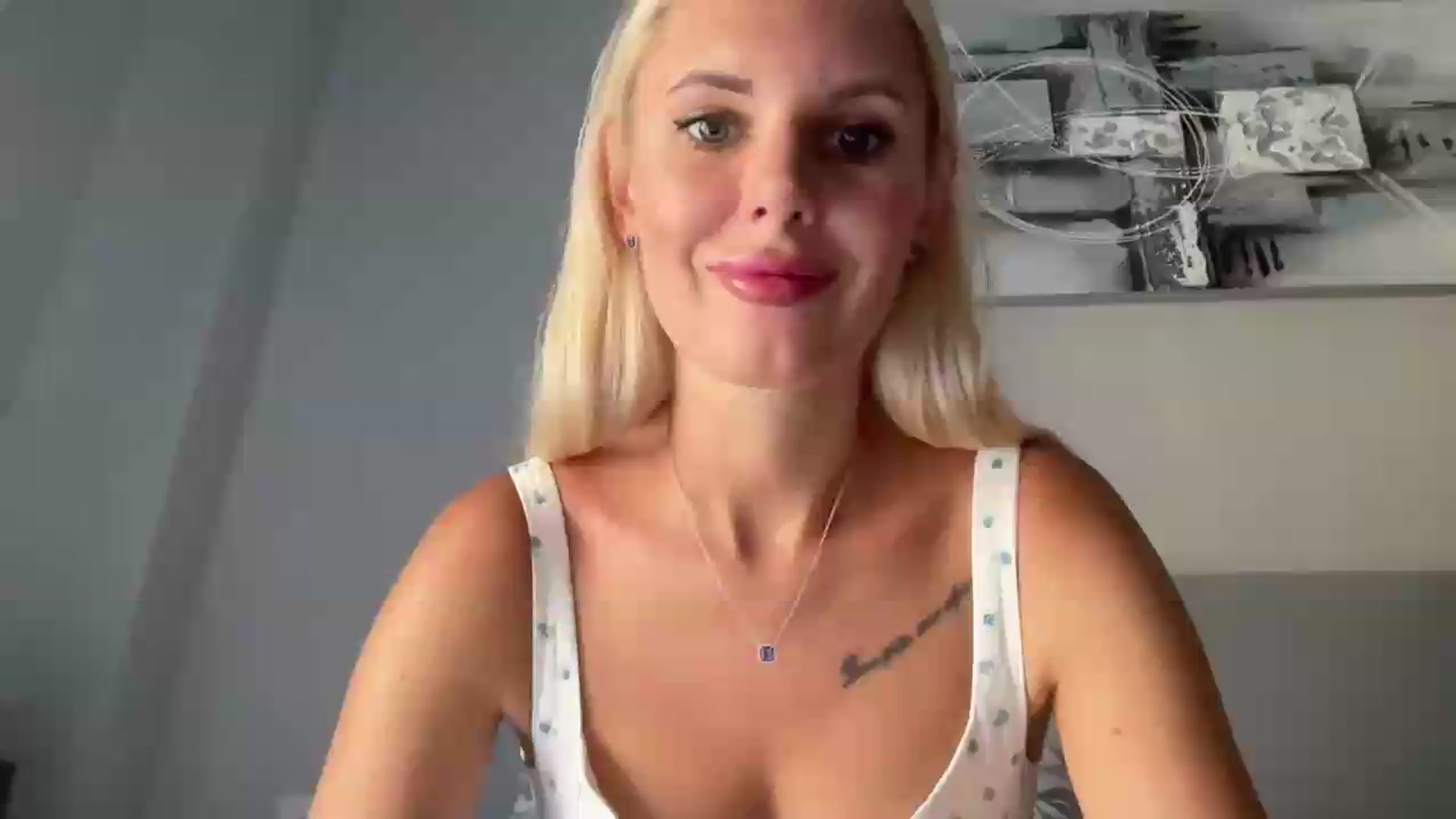 Gallery image thumbnail from AuroraKingg's myfreecams stream on, 07/27/2026, 12:25 image 1 of 20
