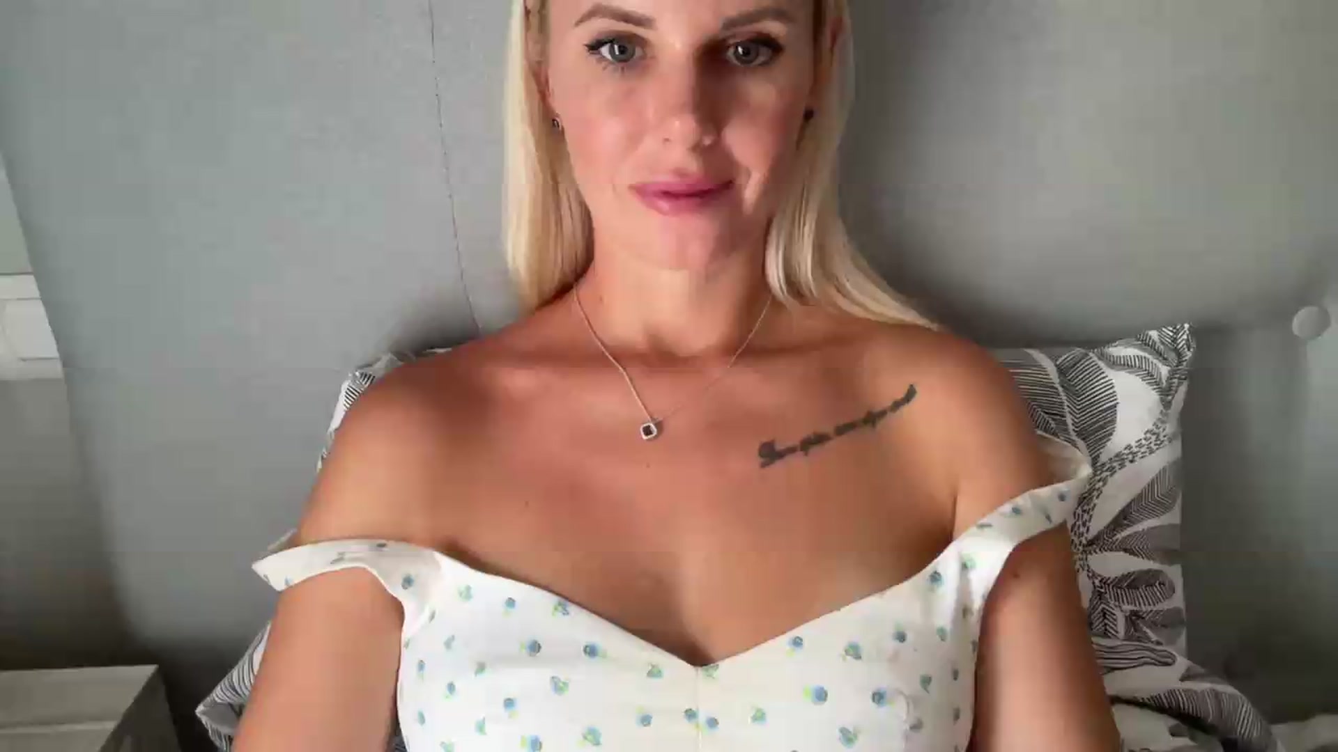 Gallery image thumbnail from AuroraKingg's myfreecams stream on, 07/27/2026, 13:11 image 20 of 20