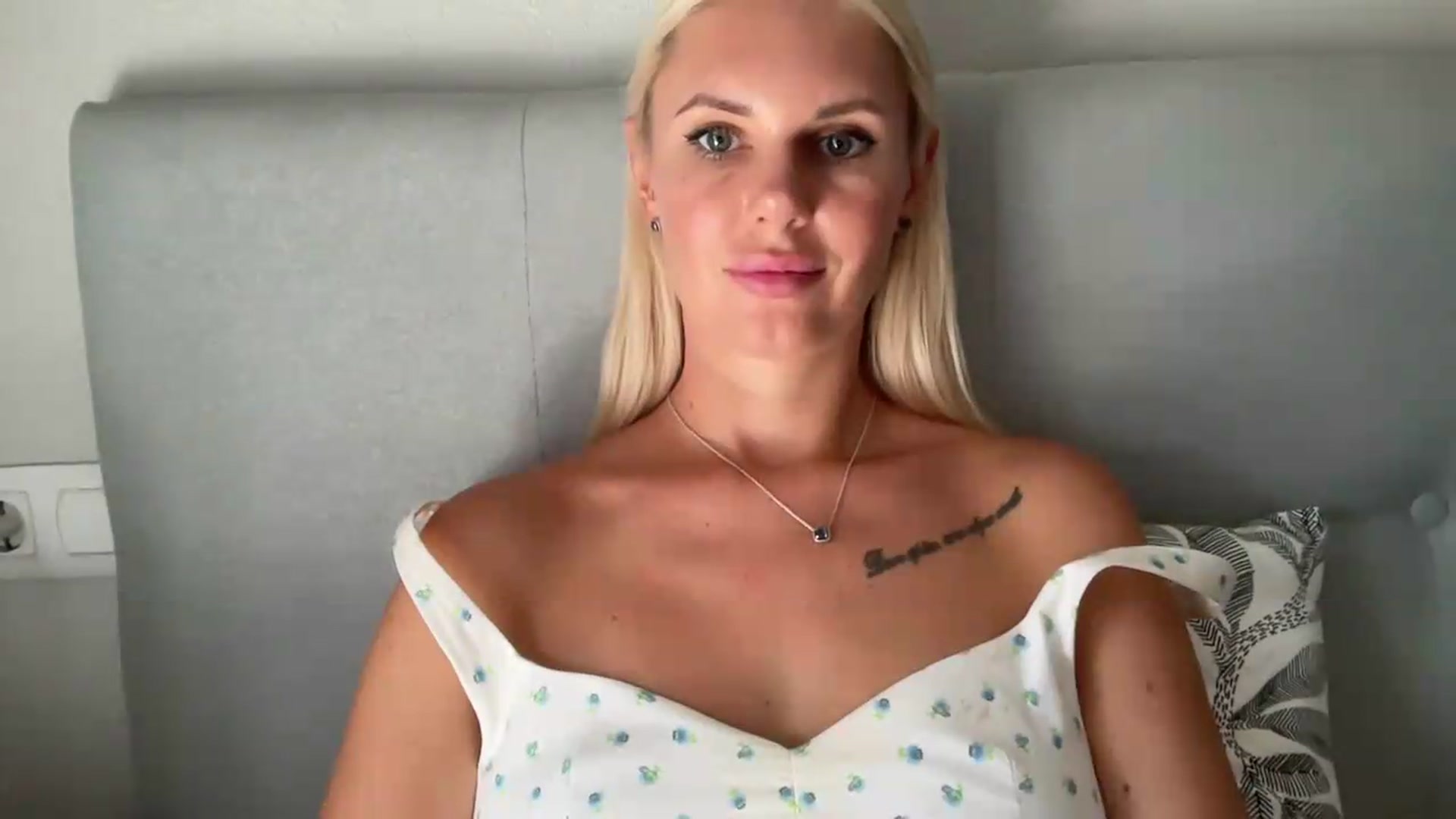 Gallery image thumbnail from AuroraKingg's myfreecams stream on, 07/27/2026, 14:59 image 5 of 20
