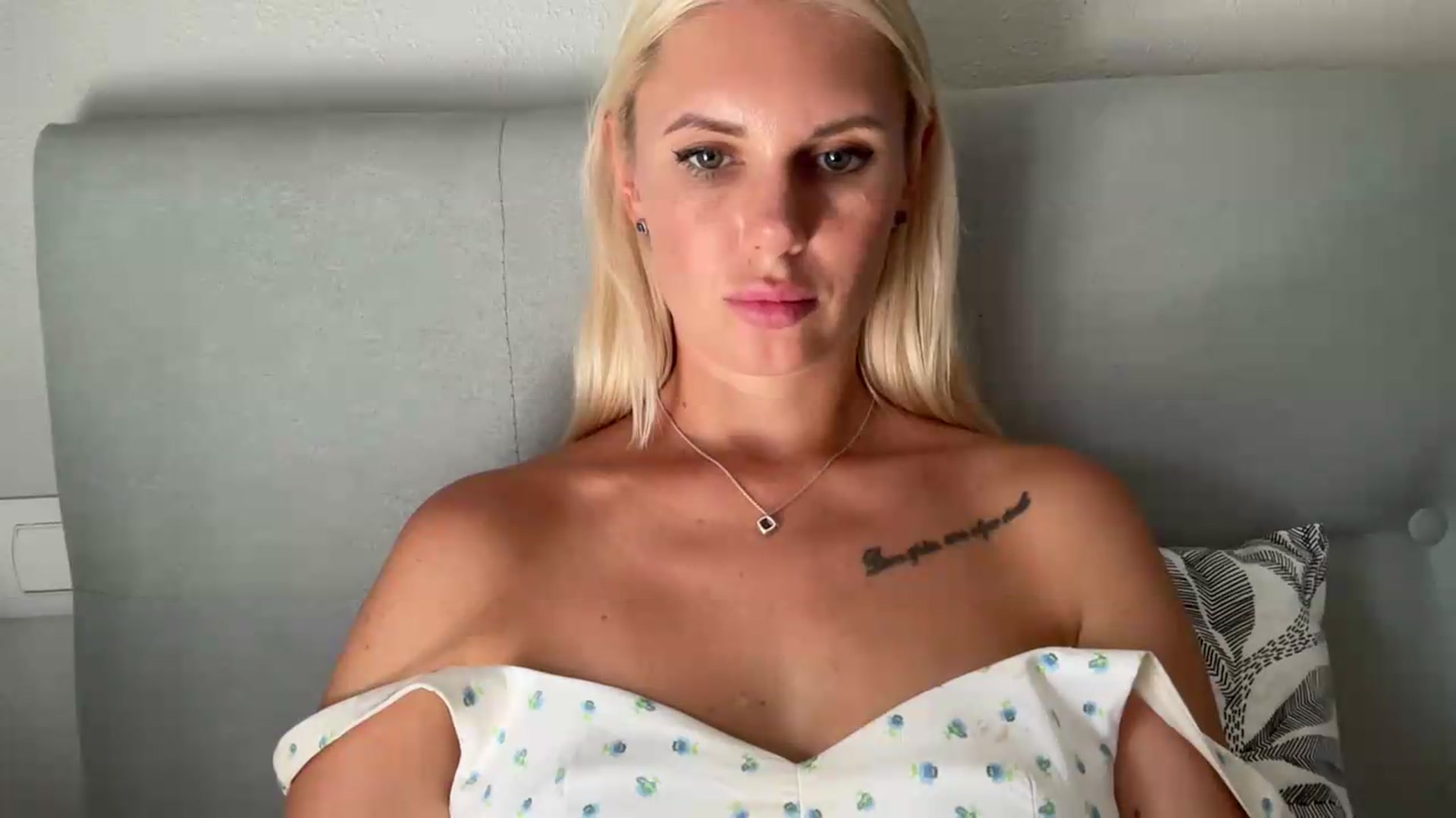 Gallery image thumbnail from AuroraKingg's myfreecams stream on, 07/27/2026, 14:59 image 4 of 20