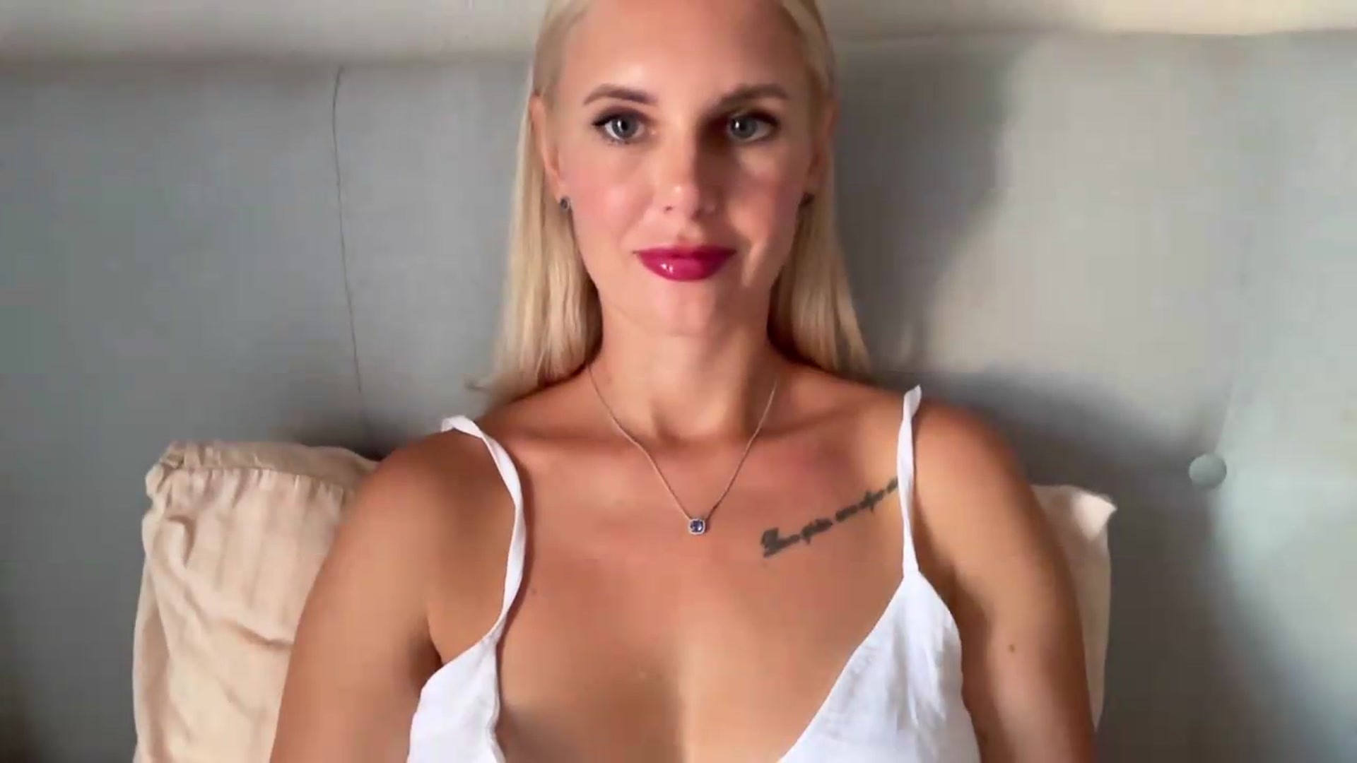 Gallery image thumbnail from AuroraKingg's myfreecams stream on, 08/02/2026, 09:43 image 7 of 20