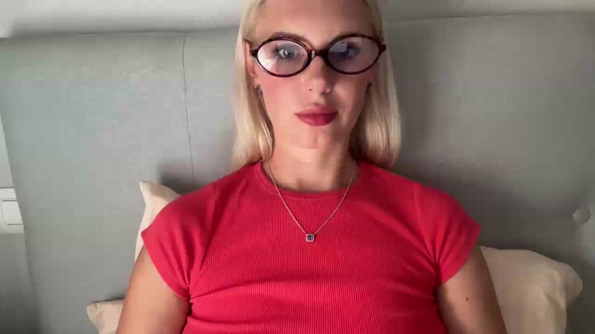 Gallery image thumbnail from AuroraKingg's myfreecams stream on, 08/03/2026, 15:55 image 1 of 20