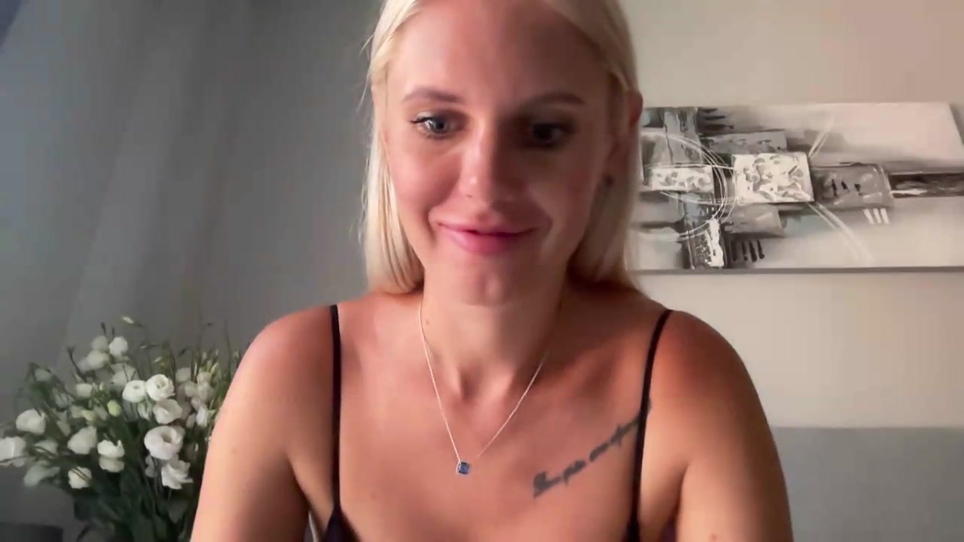 Gallery image thumbnail from AuroraKingg's myfreecams stream on, 08/07/2026, 11:52 image 7 of 20