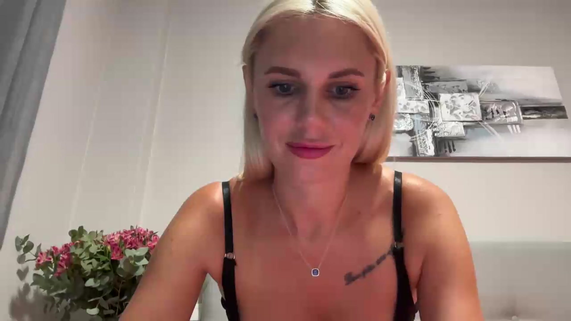 Gallery image thumbnail from AuroraKingg's myfreecams stream on, 08/14/2026, 19:21 image 20 of 20