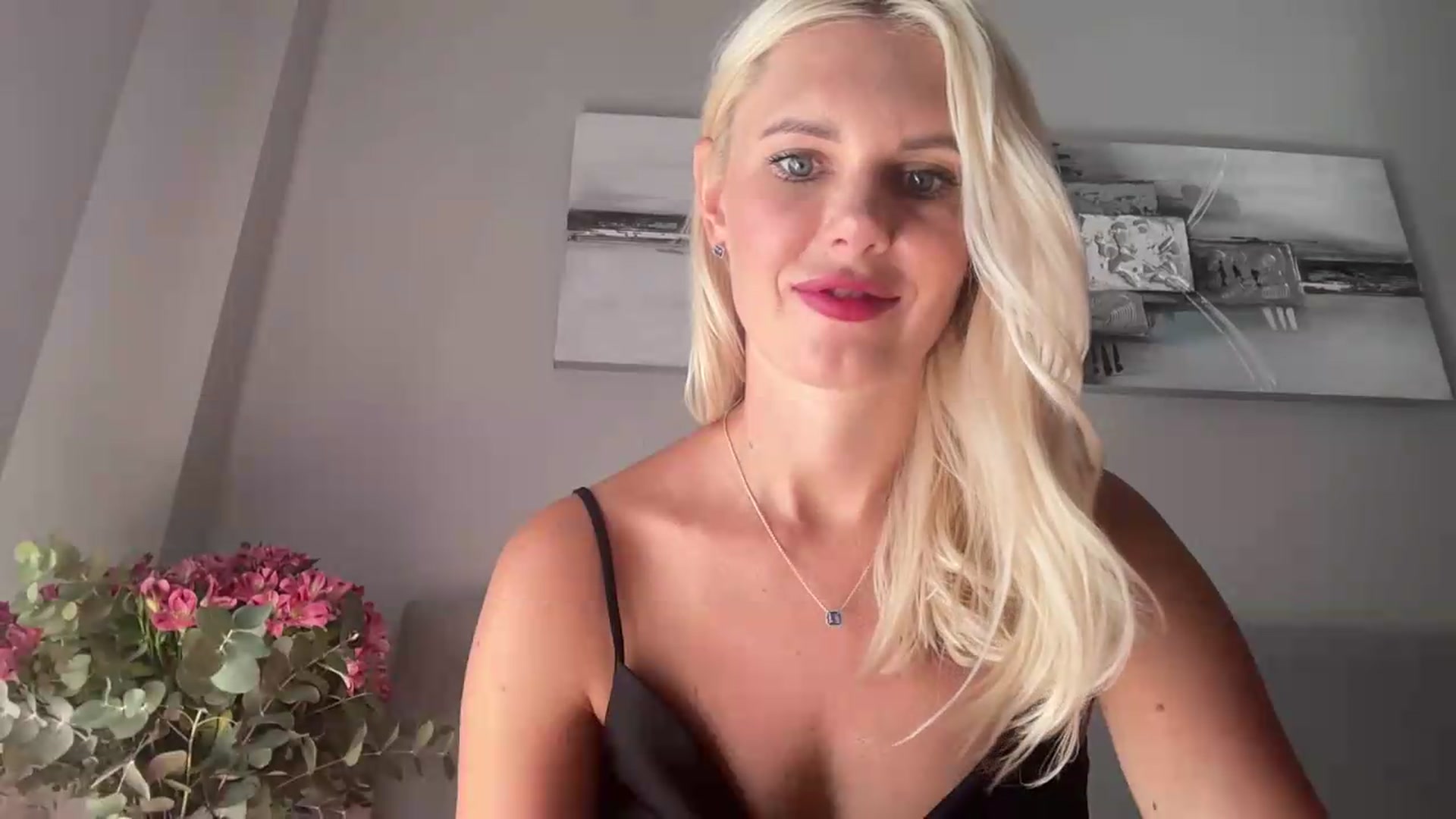 Gallery image thumbnail from AuroraKingg's myfreecams stream on, 08/15/2026, 15:50 image 14 of 20