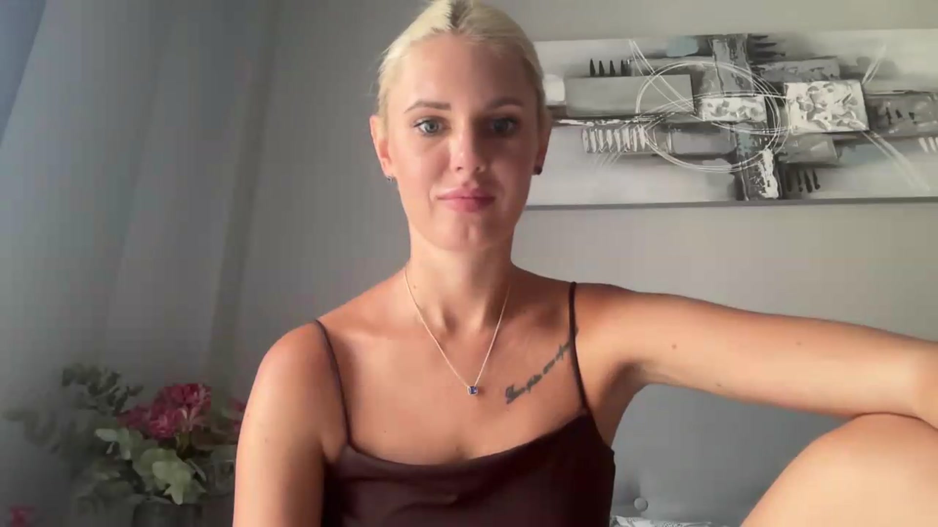 Gallery image thumbnail from AuroraKingg's myfreecams stream on, 08/19/2026, 11:28 image 18 of 20