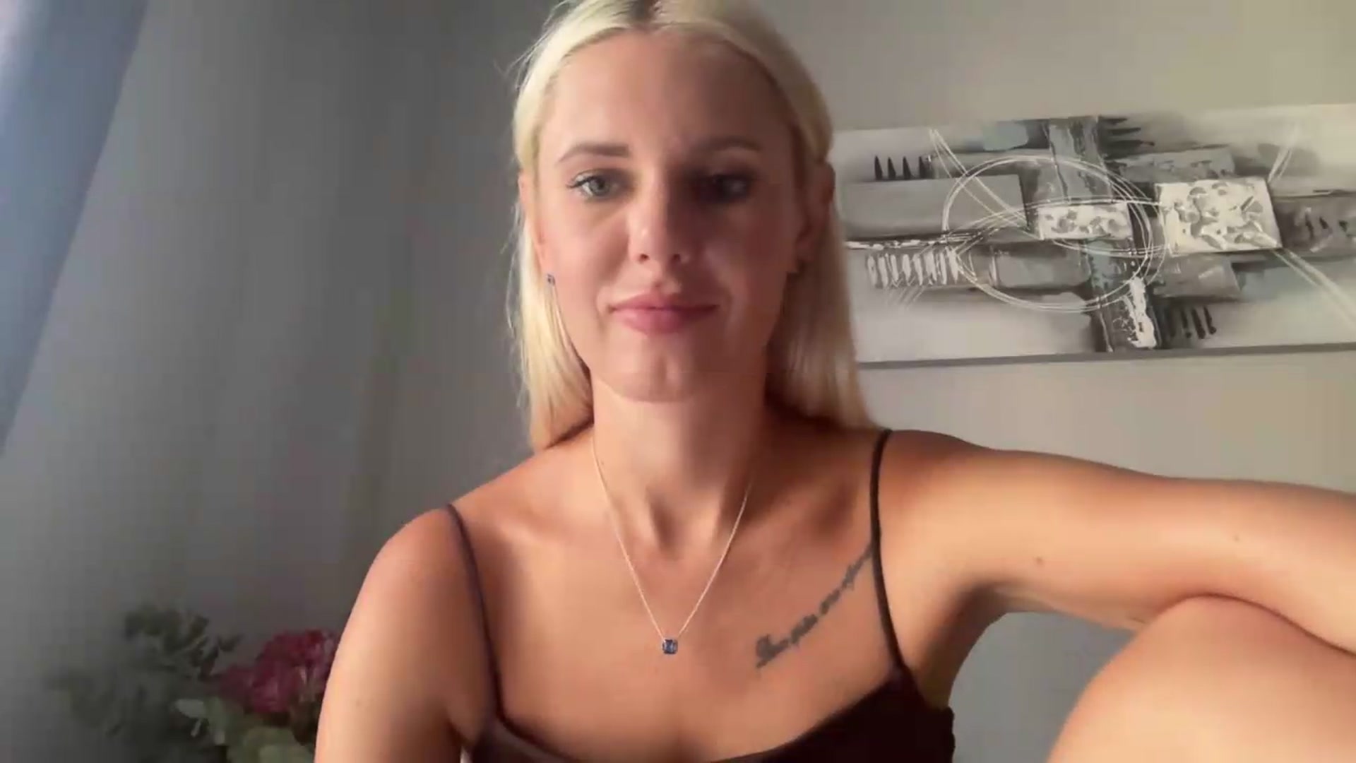 Gallery image thumbnail from AuroraKingg's myfreecams stream on, 08/19/2026, 11:28 image 11 of 20