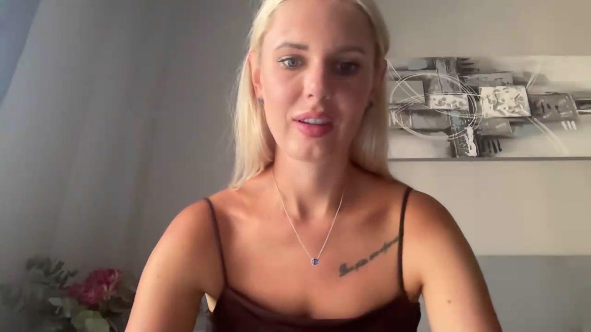 Gallery image thumbnail from AuroraKingg's myfreecams stream on, 08/19/2026, 11:28 image 6 of 20