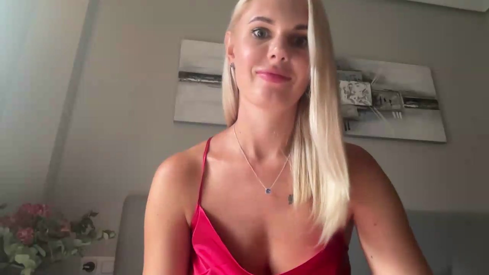 Gallery image thumbnail from AuroraKingg's myfreecams stream on, 08/20/2026, 18:26 image 10 of 20