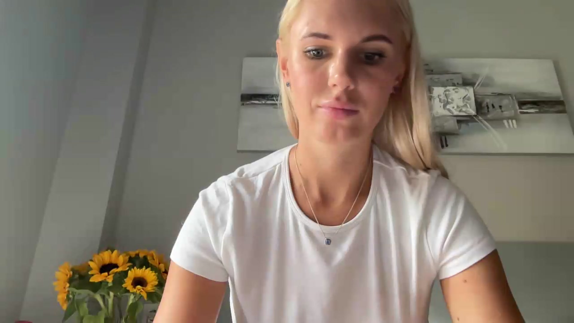Gallery image thumbnail from AuroraKingg's myfreecams stream on, 08/24/2026, 09:55 image 6 of 20