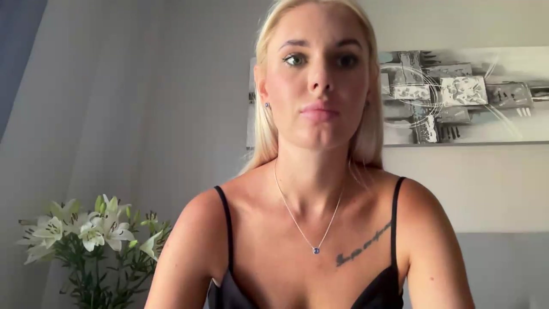 Gallery image thumbnail from AuroraKingg's myfreecams stream on, 08/30/2026, 11:43 image 6 of 20