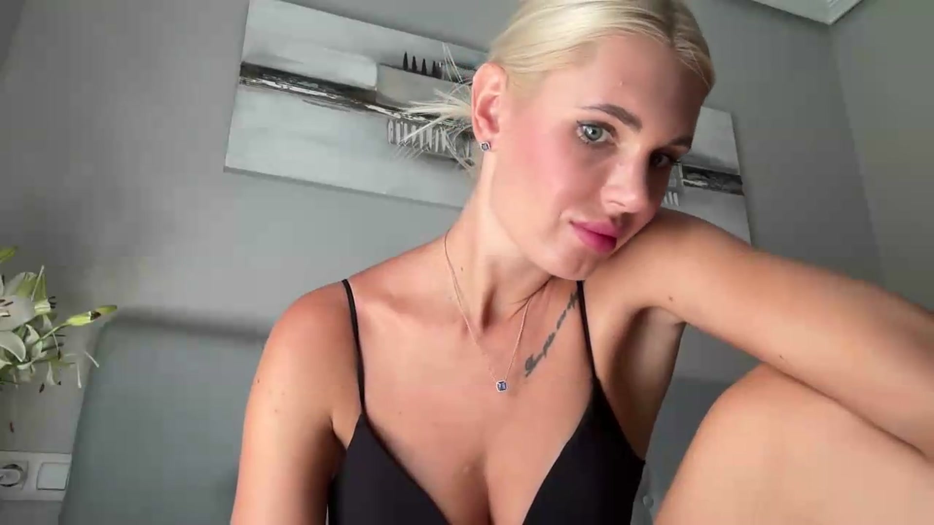 Gallery image thumbnail from AuroraKingg's myfreecams stream on, 09/01/2026, 15:20 image 12 of 20