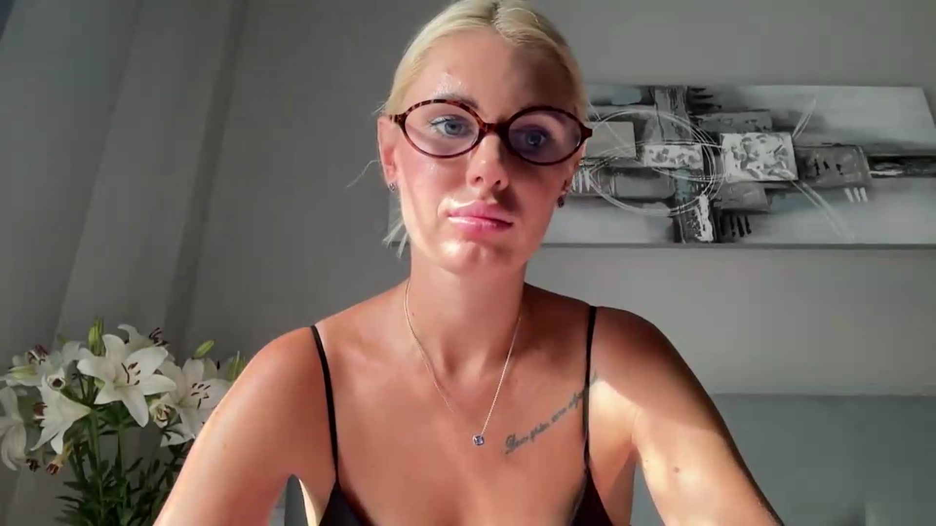 Gallery image thumbnail from AuroraKingg's myfreecams stream on, 09/01/2026, 16:23 image 17 of 20
