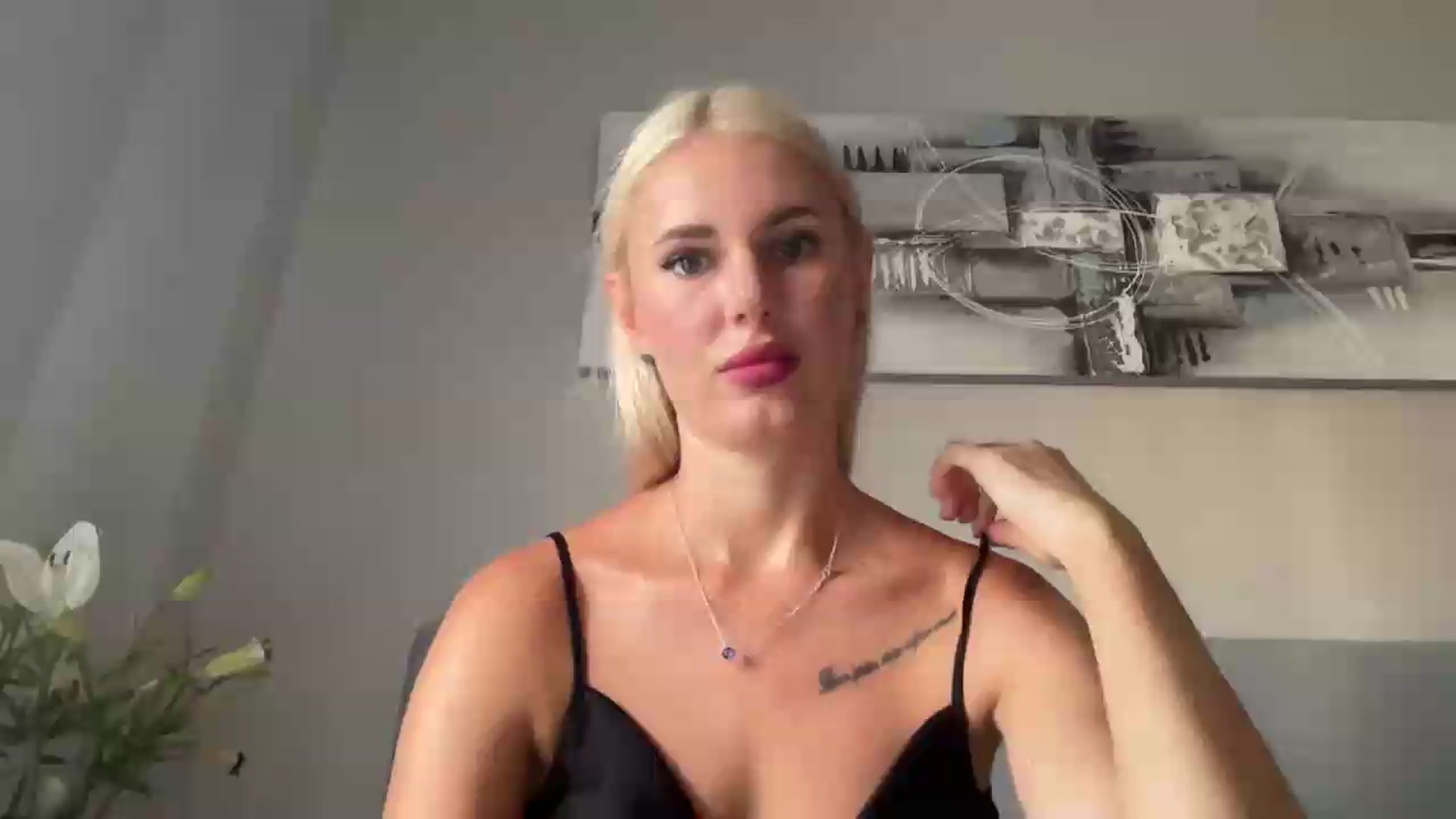 Gallery image thumbnail from AuroraKingg's myfreecams stream on, 09/02/2026, 09:19 image 1 of 20