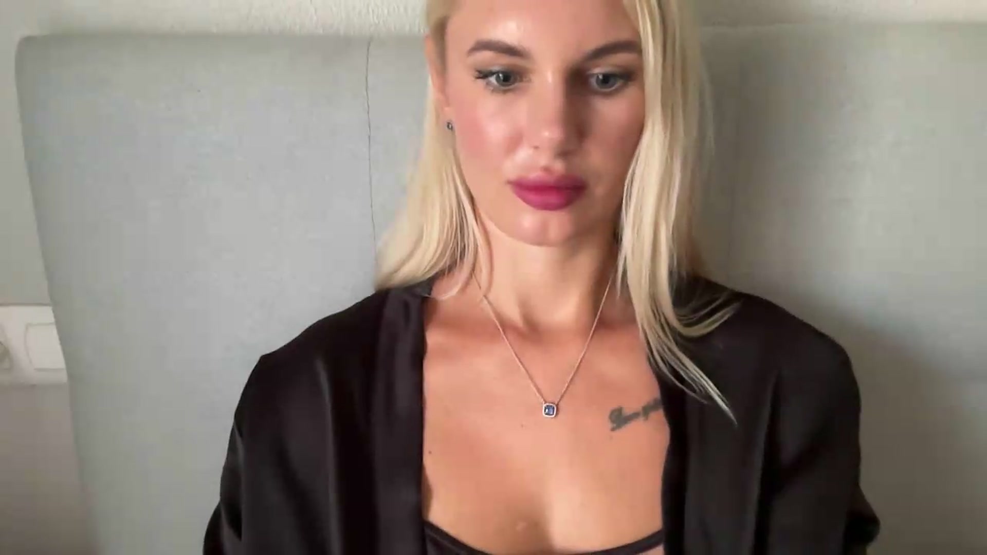 Gallery image thumbnail from AuroraKingg's myfreecams stream on, 09/03/2026, 13:06 image 13 of 20