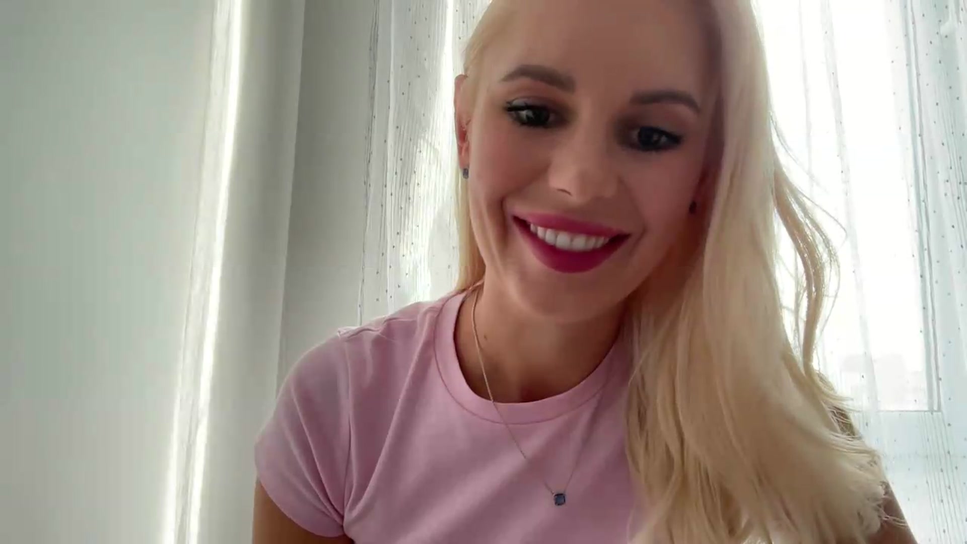 Gallery image thumbnail from AuroraKingg's myfreecams stream on, 09/14/2026, 14:32 image 8 of 20