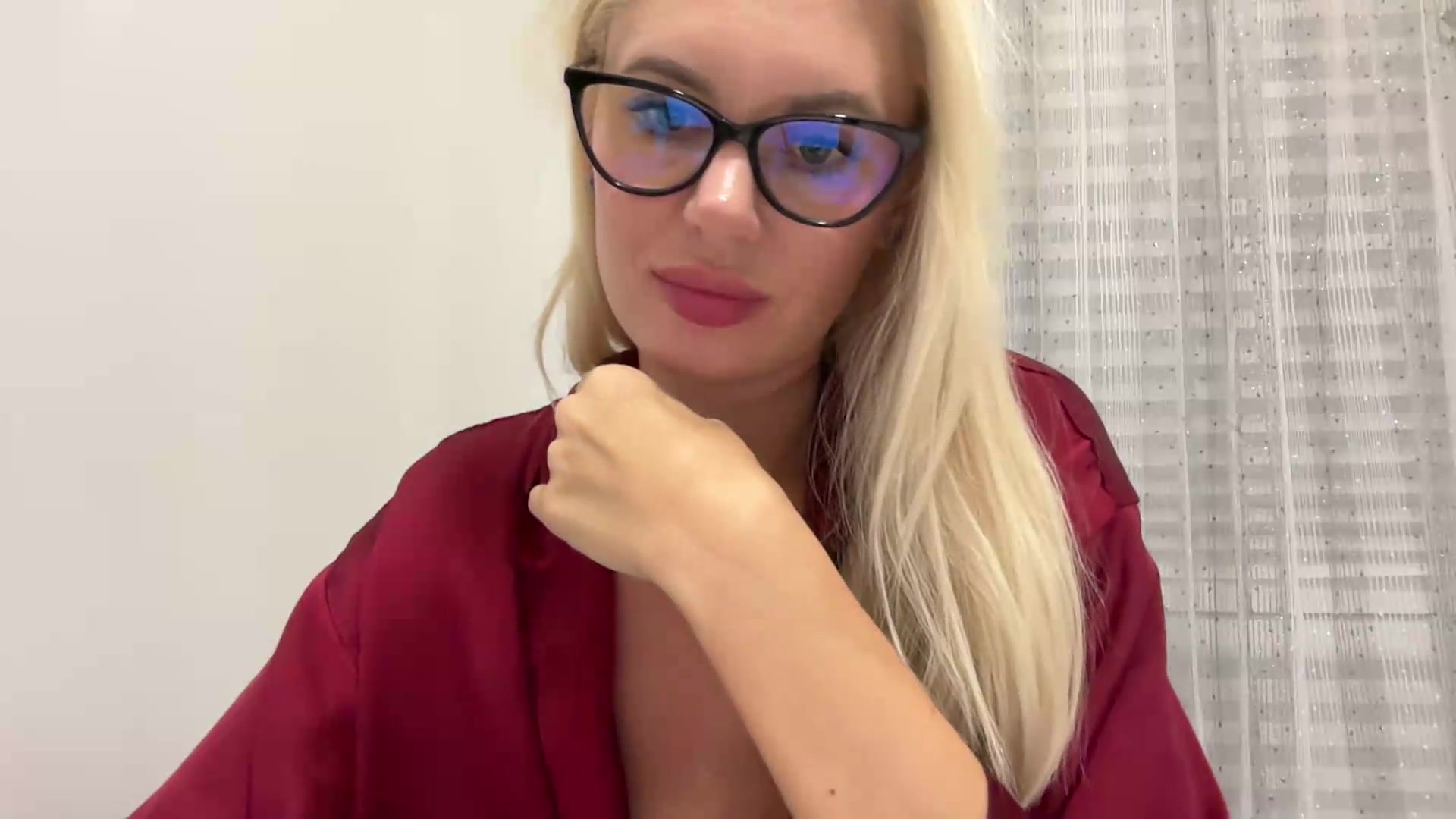 Gallery image thumbnail from AuroraKingg's myfreecams stream on, 09/17/2026, 17:46 image 19 of 20