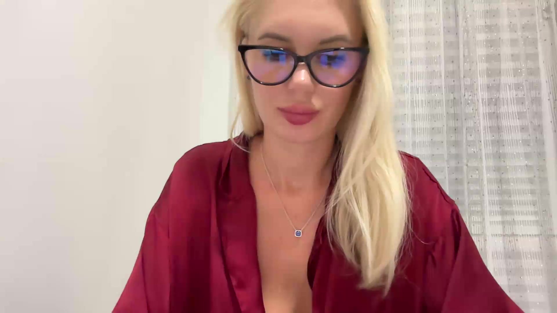 Gallery image thumbnail from AuroraKingg's myfreecams stream on, 09/17/2026, 17:46 image 17 of 20