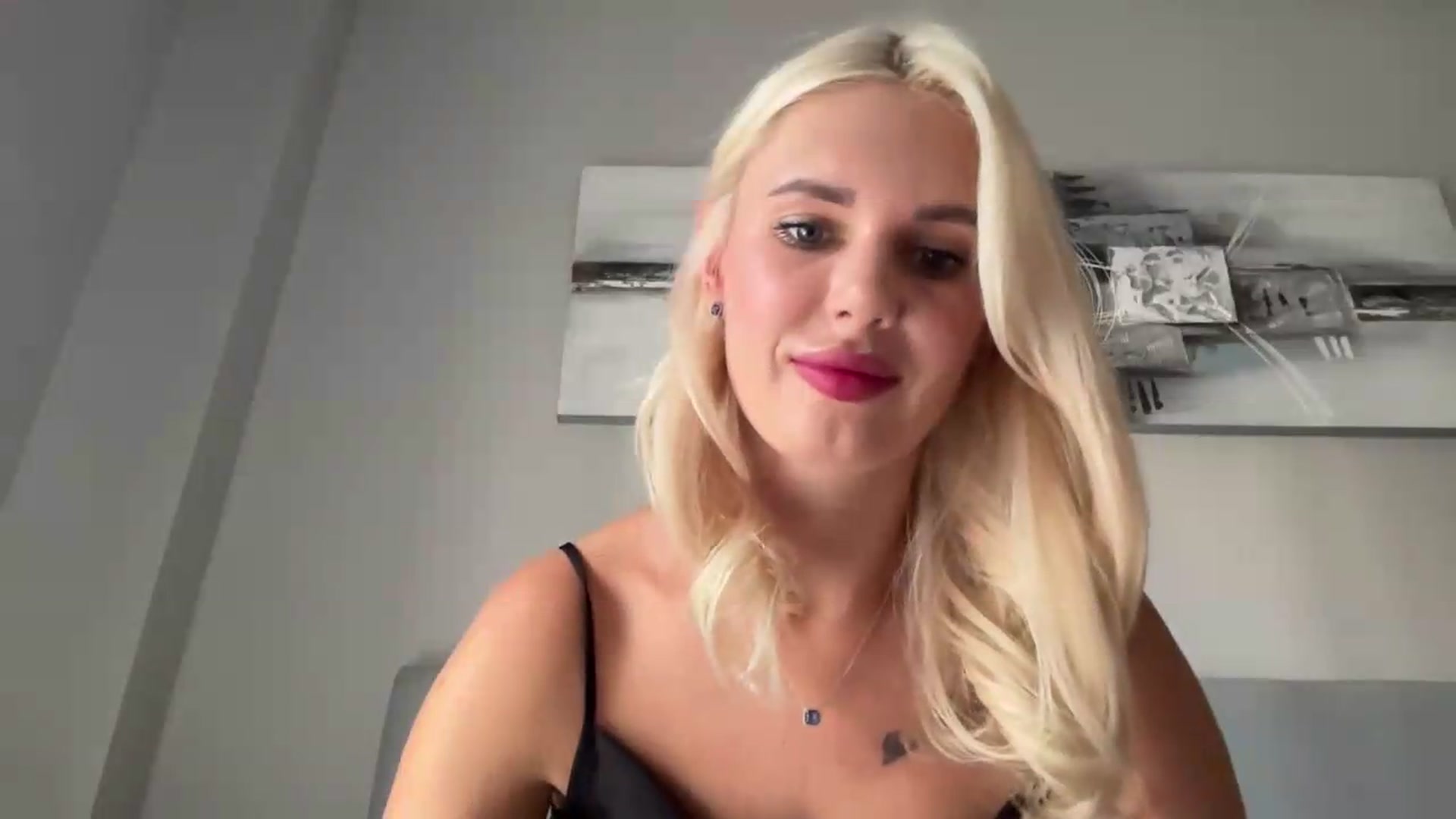 Gallery image thumbnail from AuroraKingg's myfreecams stream on, 09/24/2026, 09:34 image 13 of 20
