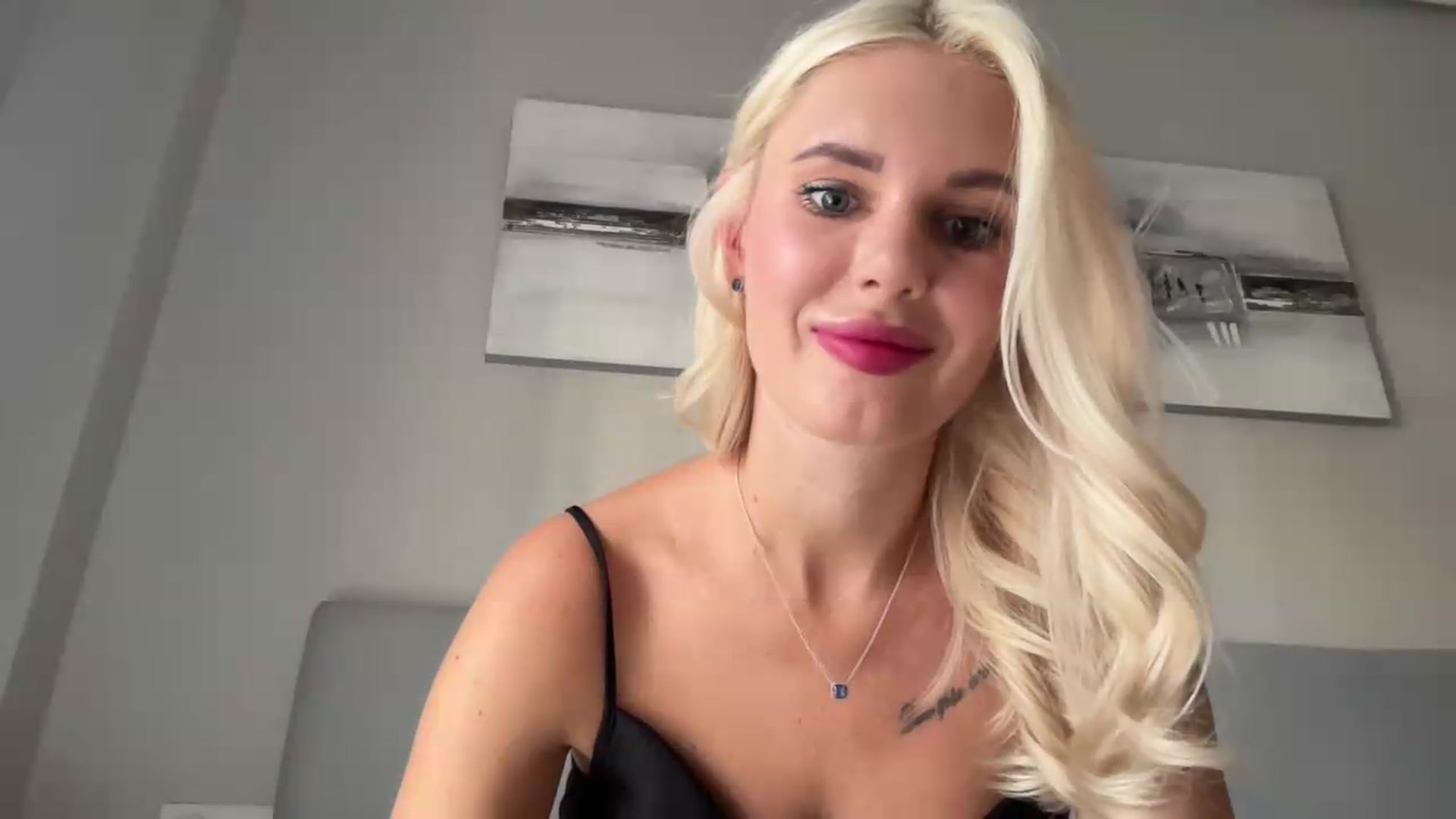 Gallery image thumbnail from AuroraKingg's myfreecams stream on, 09/24/2026, 09:34 image 2 of 20
