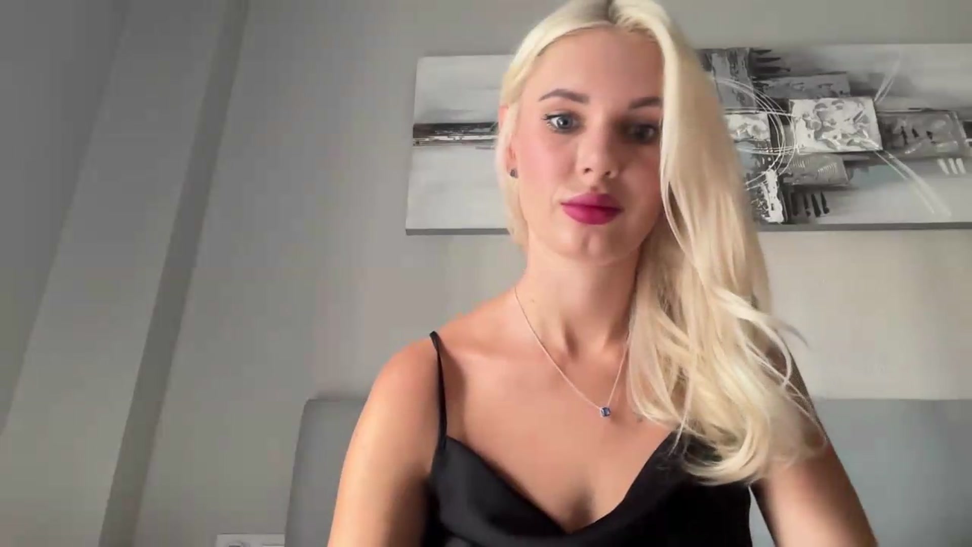 Gallery image thumbnail from AuroraKingg's myfreecams stream on, 09/24/2026, 09:34 image 16 of 20