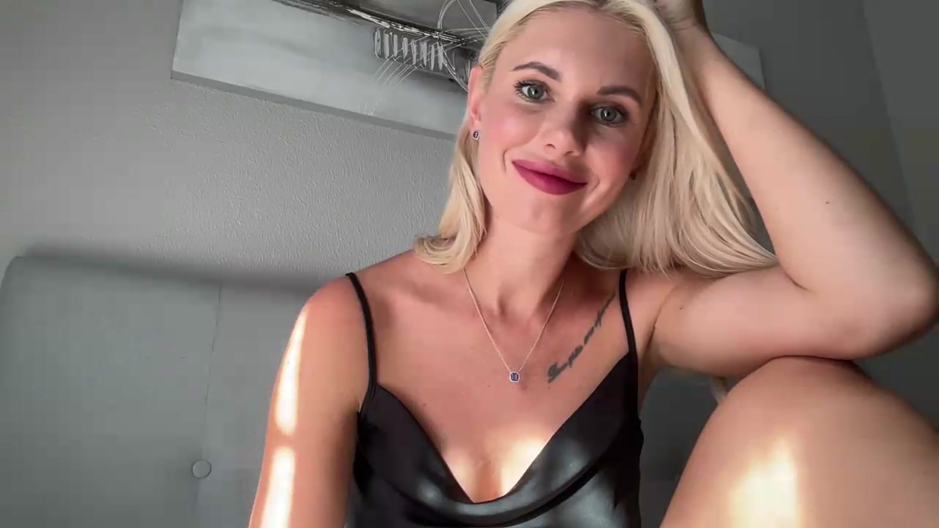 Gallery image thumbnail from AuroraKingg's myfreecams stream on, 09/24/2026, 16:27 image 7 of 20