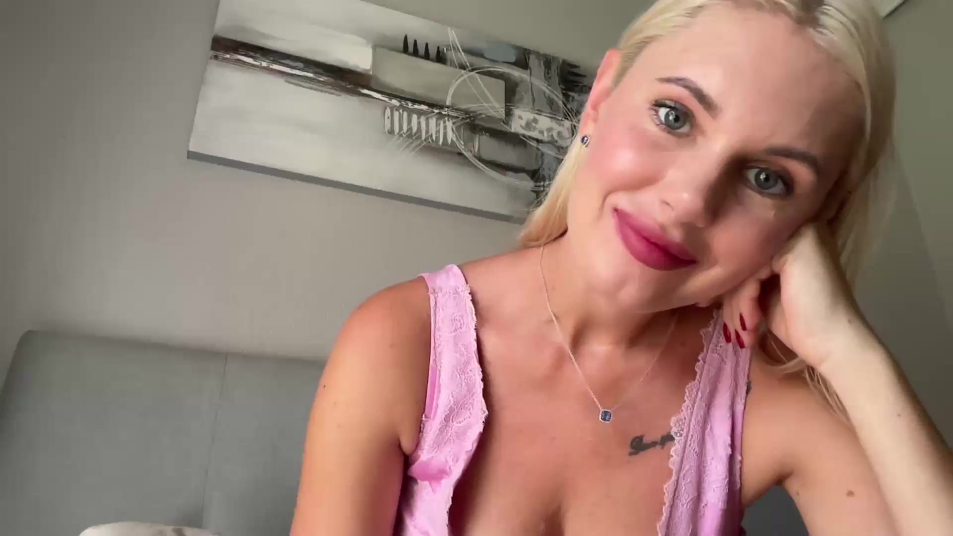 Gallery image thumbnail from AuroraKingg's myfreecams stream on, 09/25/2026, 14:57 image 3 of 20