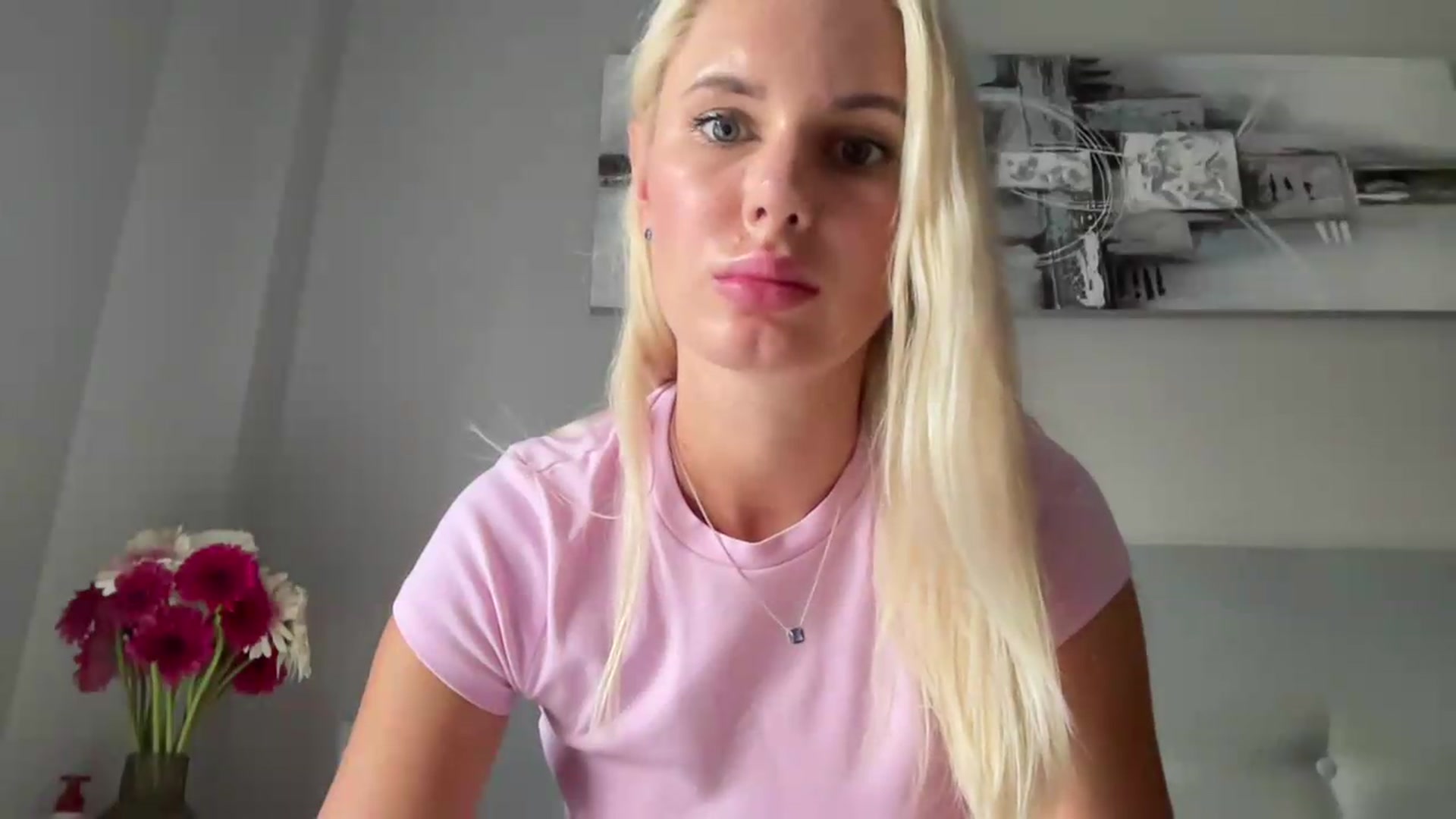 Gallery image thumbnail from AuroraKingg's myfreecams stream on, 09/27/2026, 13:28 image 20 of 20