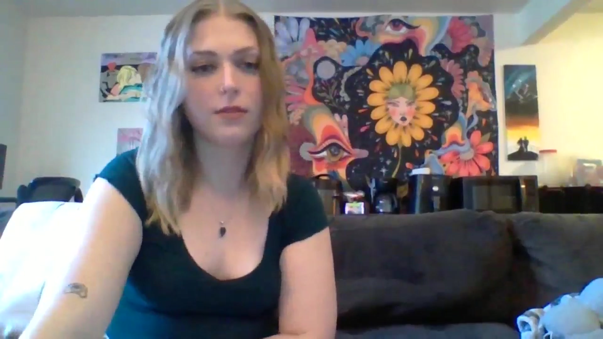 Gallery image thumbnail from AuroraLightz's myfreecams stream on, 08/29/2024, 21:46 image 13 of 20