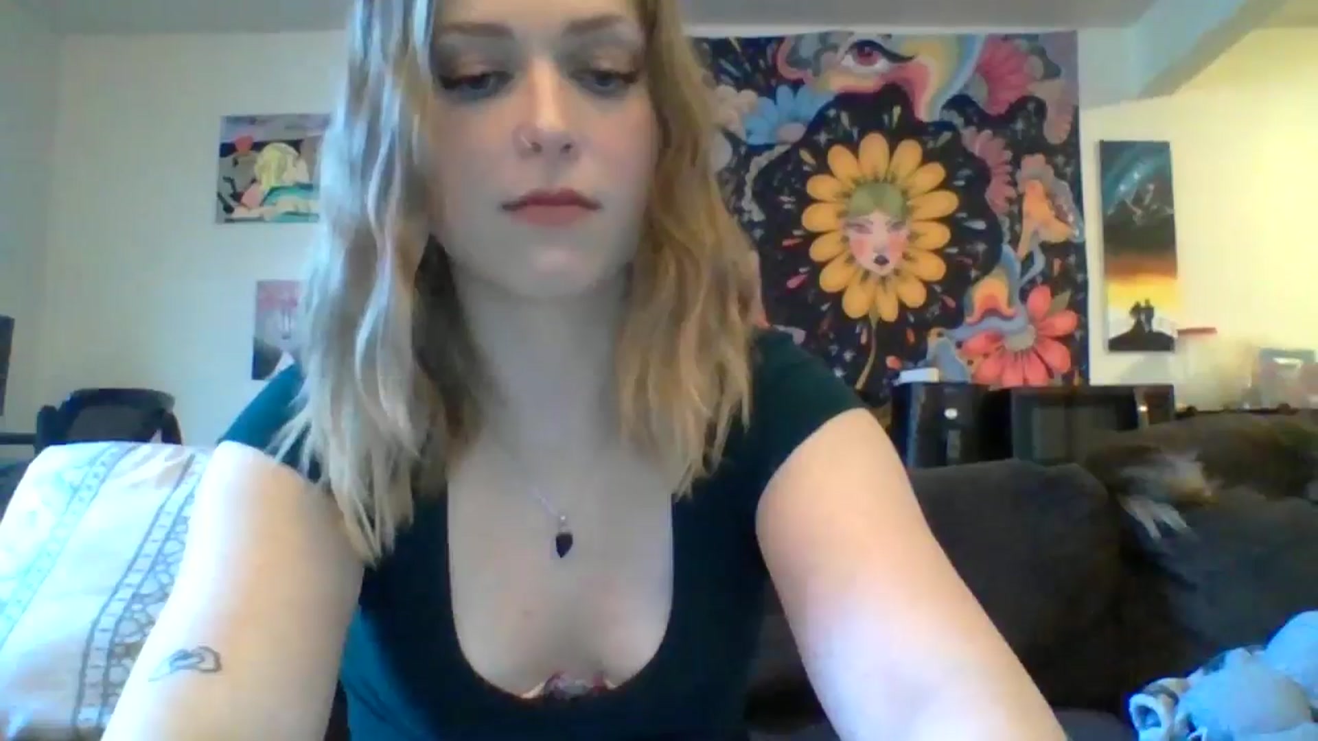 Gallery image thumbnail from AuroraLightz's myfreecams stream on, 08/29/2024, 21:46 image 7 of 20