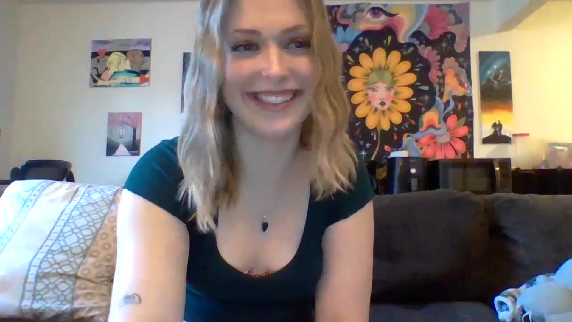Gallery image thumbnail from AuroraLightz's myfreecams stream on, 08/29/2024, 21:46 image 2 of 20