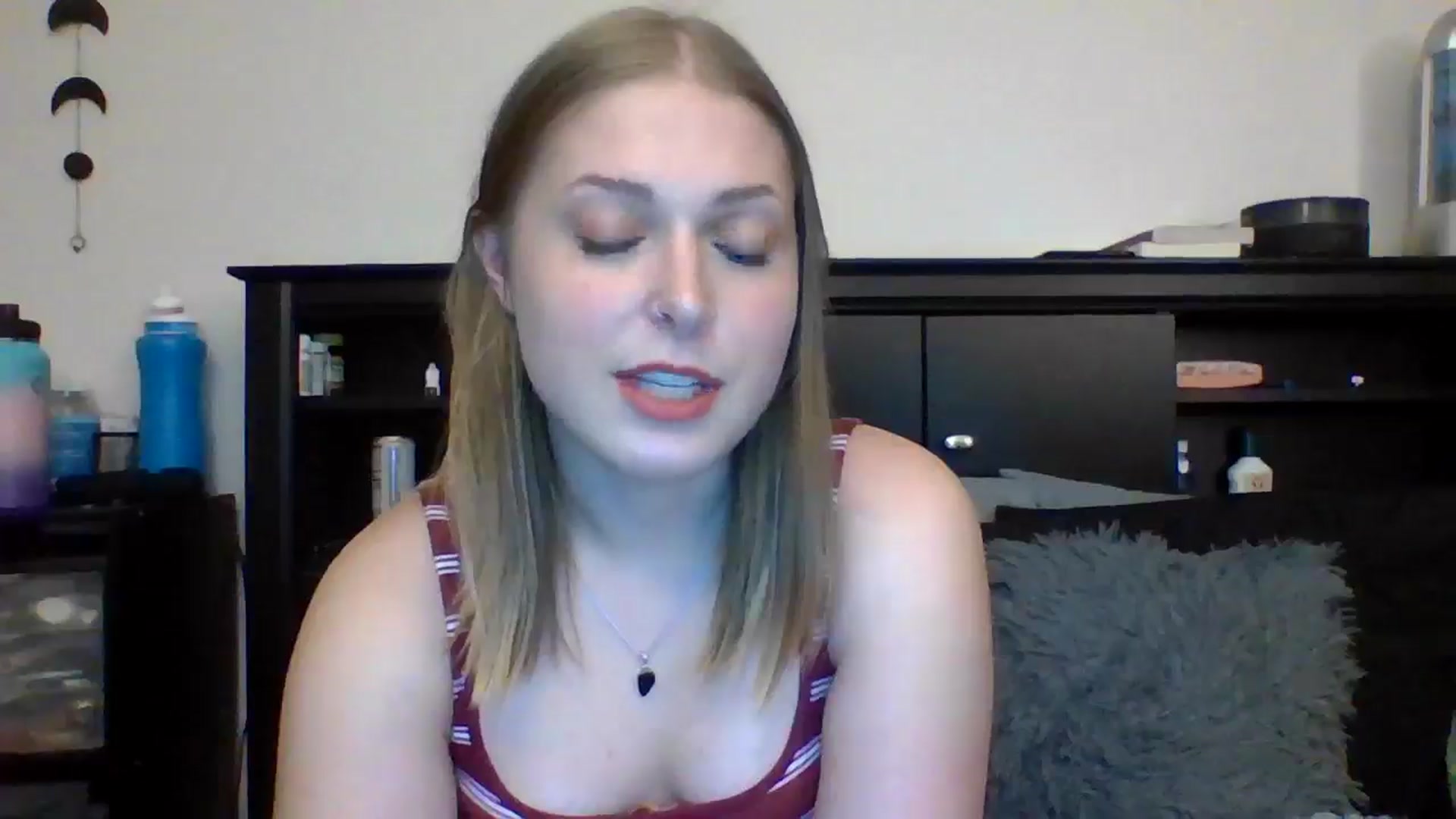 Gallery image thumbnail from AuroraLightz's myfreecams stream on, 08/31/2024, 24:08 image 4 of 20