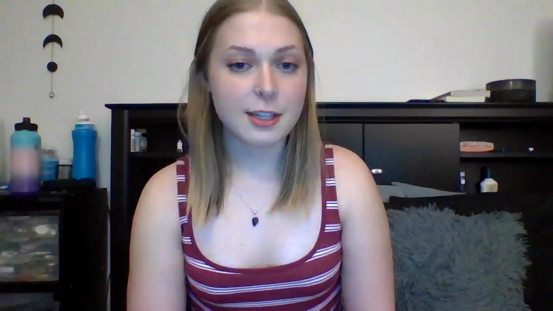 Gallery image thumbnail from AuroraLightz's myfreecams stream on, 08/31/2024, 24:08 image 7 of 20