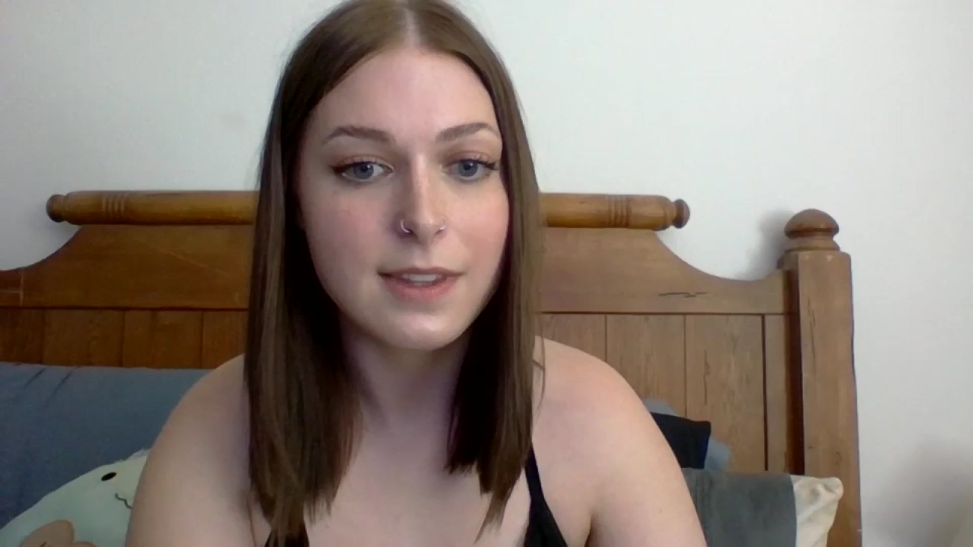 Gallery image thumbnail from AuroraLightz's myfreecams stream on, 10/15/2024, 21:49 image 17 of 20
