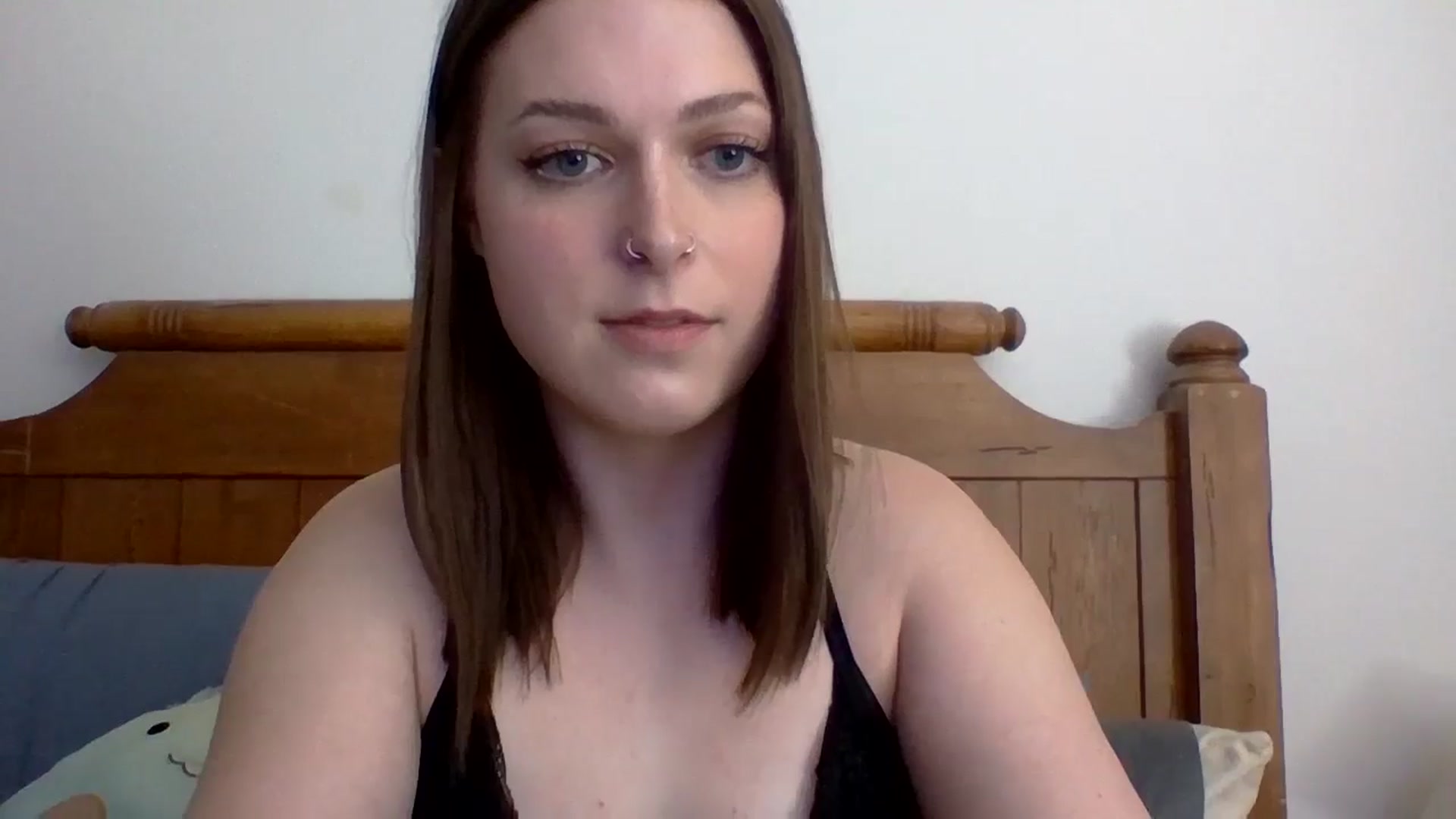 Gallery image thumbnail from AuroraLightz's myfreecams stream on, 10/15/2024, 21:49 image 14 of 20