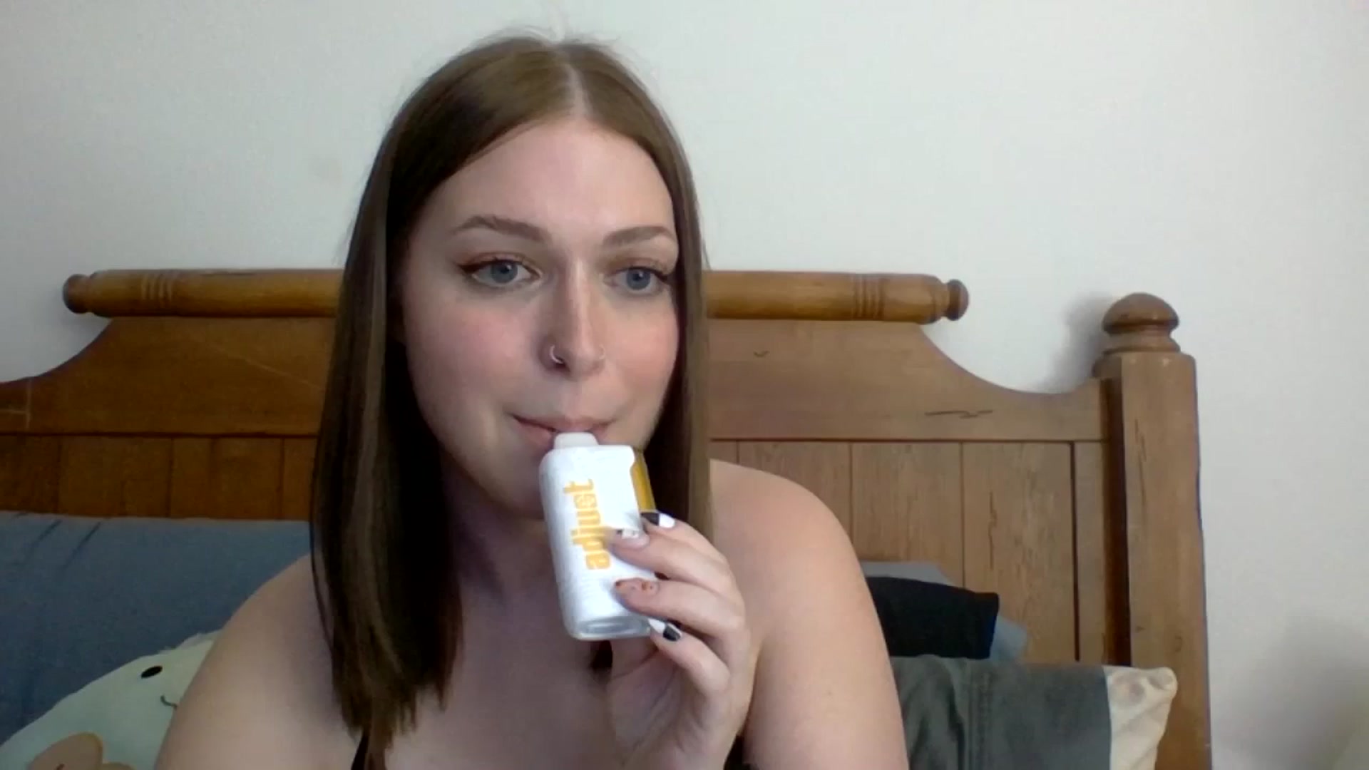 Gallery image thumbnail from AuroraLightz's myfreecams stream on, 10/15/2024, 21:49 image 18 of 20
