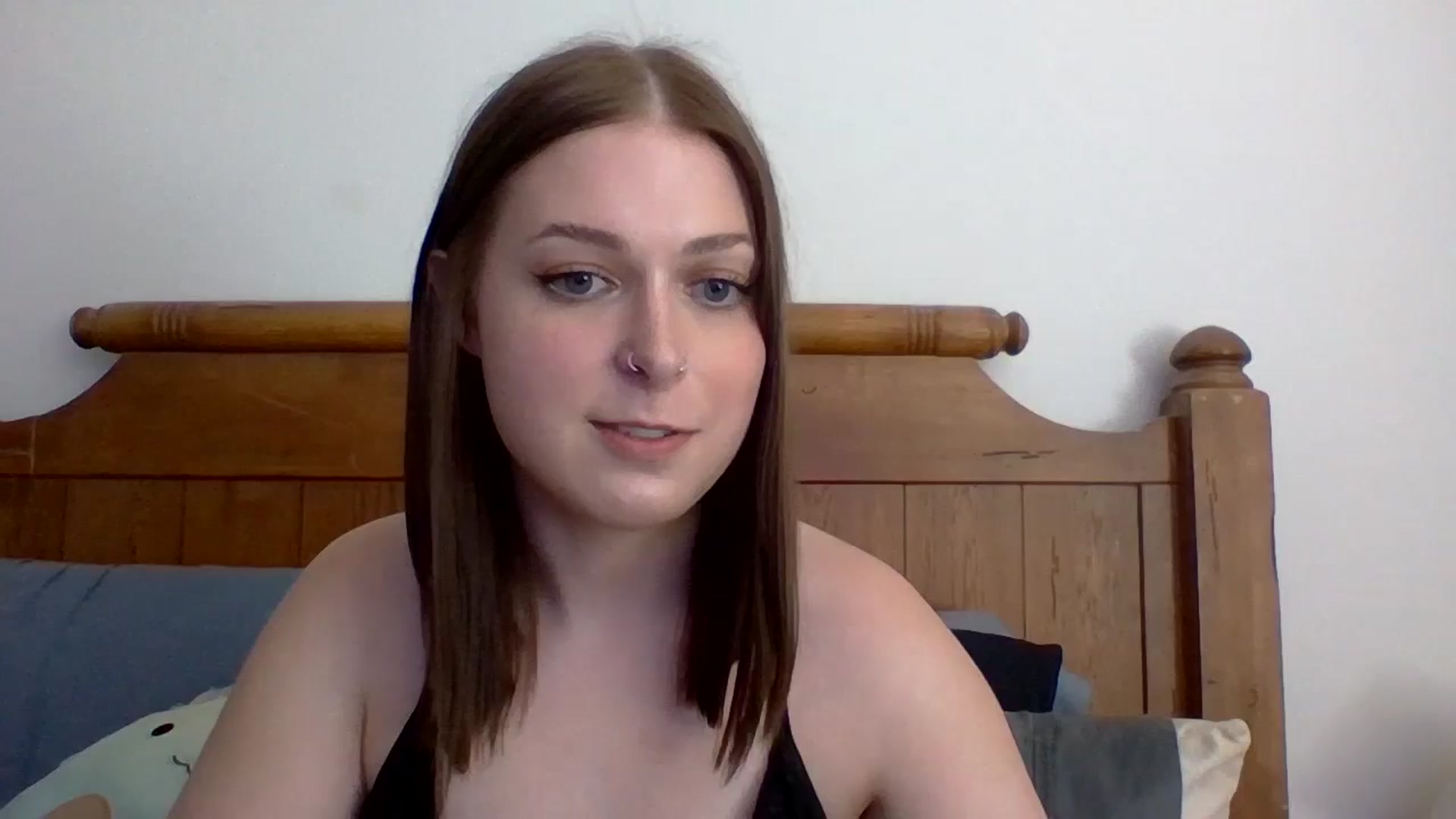 Gallery image thumbnail from AuroraLightz's myfreecams stream on, 10/15/2024, 21:49 image 13 of 20