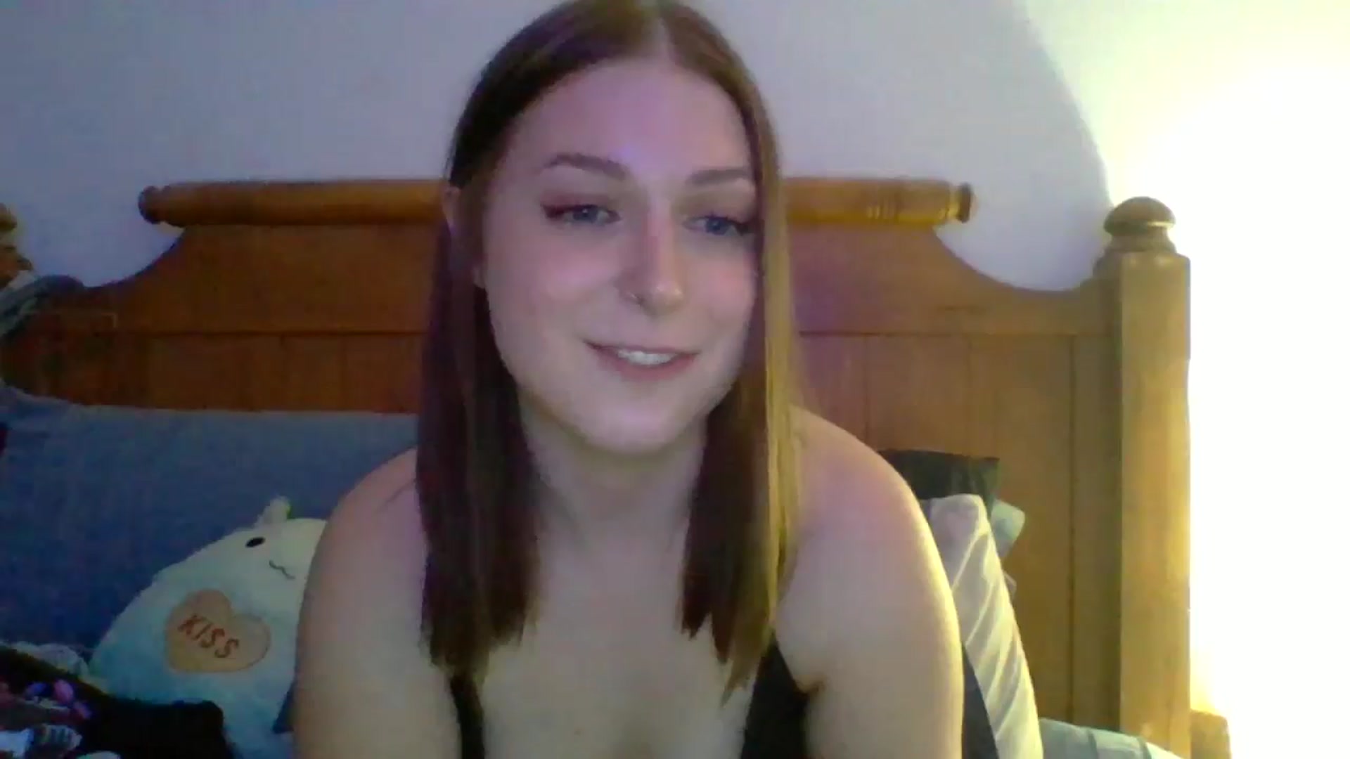 Gallery image thumbnail from AuroraLightz's myfreecams stream on, 10/15/2024, 23:48 image 18 of 20