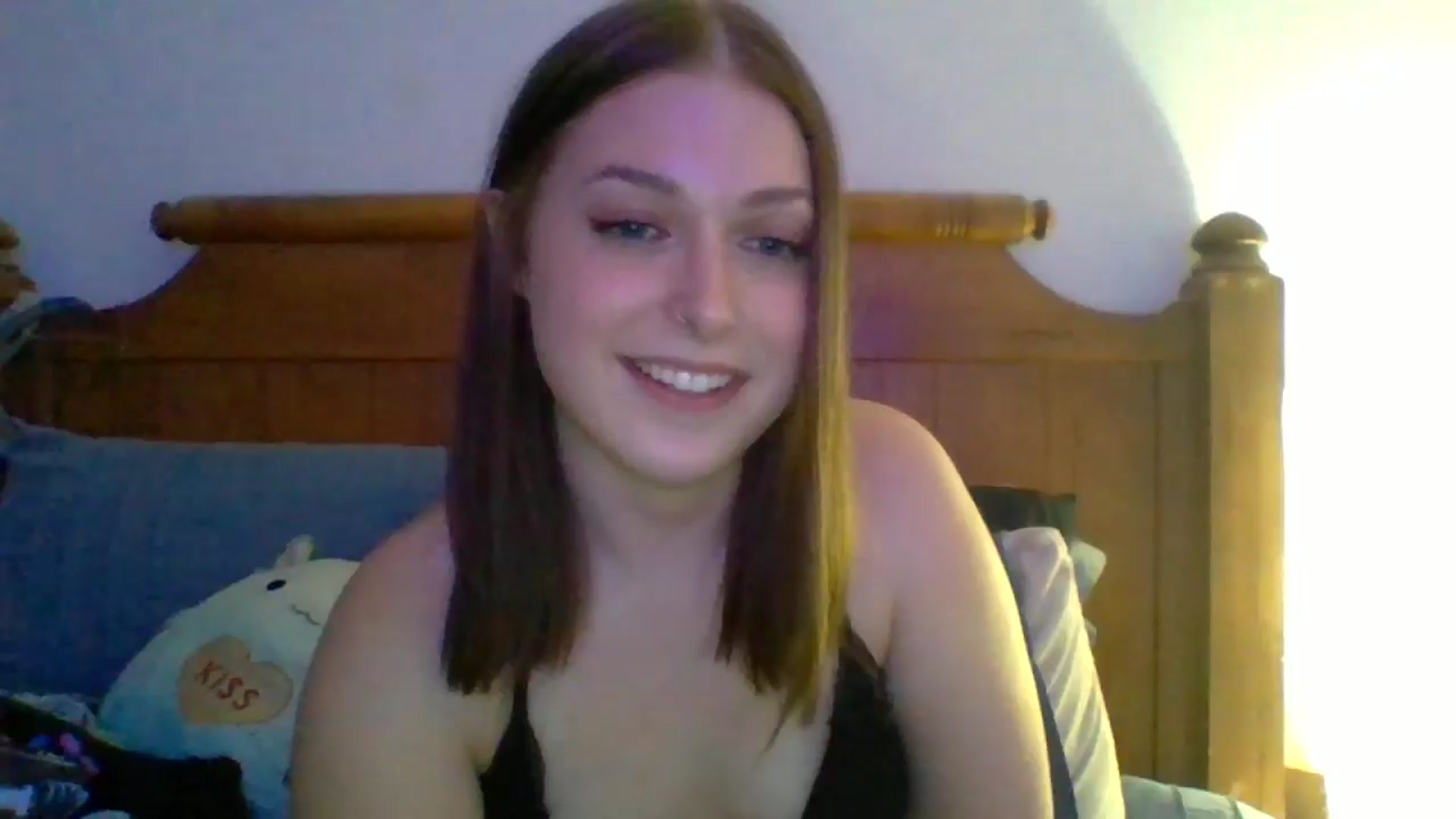 Gallery image thumbnail from AuroraLightz's myfreecams stream on, 10/15/2024, 23:48 image 20 of 20