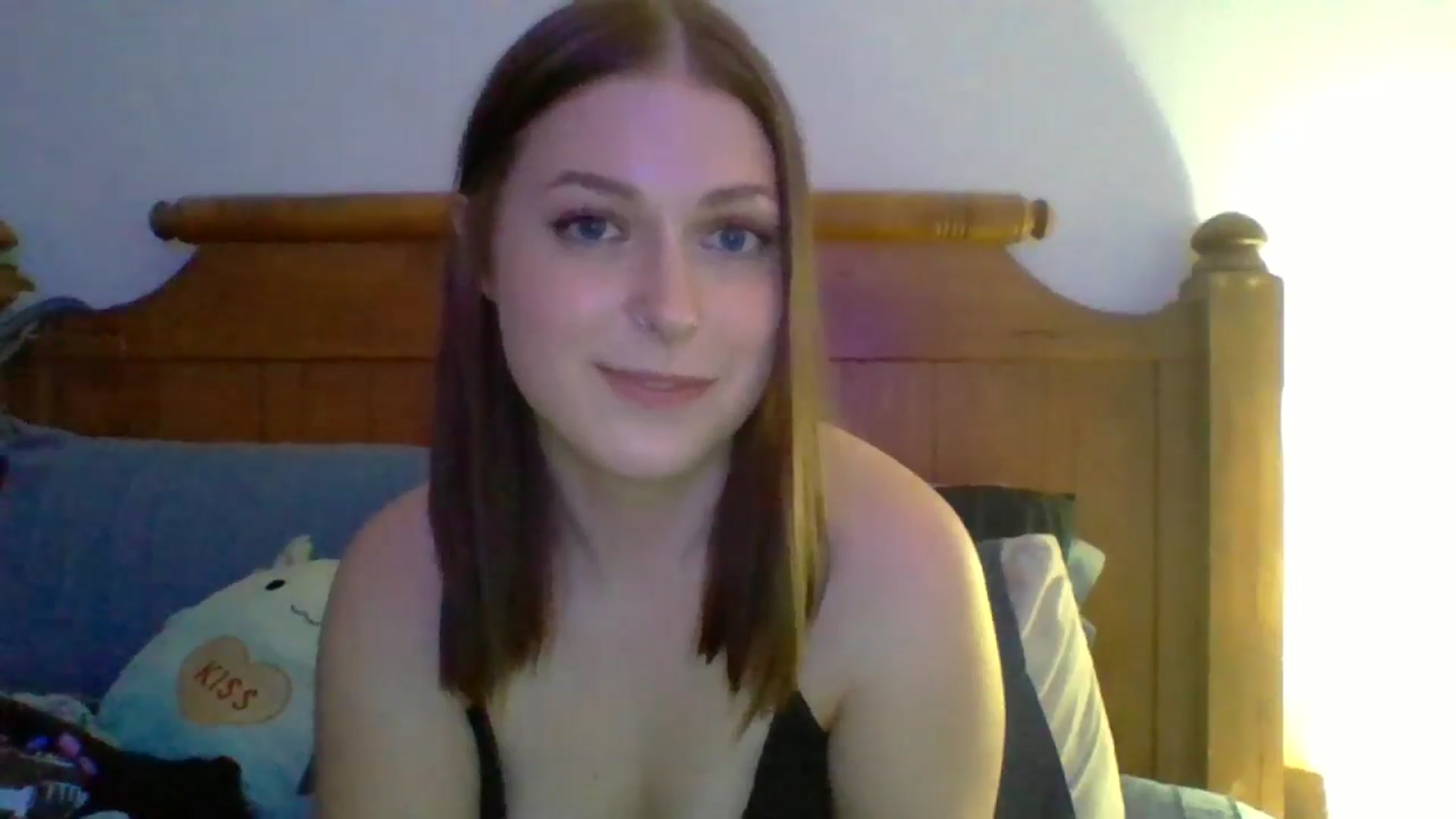 Gallery image thumbnail from AuroraLightz's myfreecams stream on, 10/15/2024, 23:48 image 14 of 20