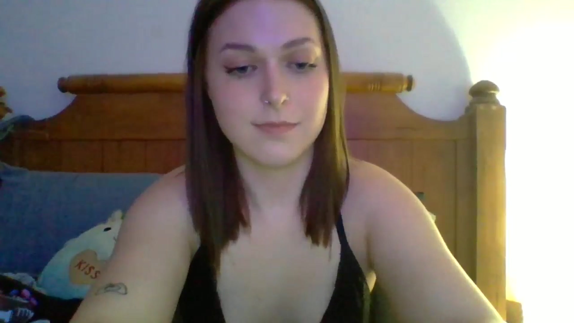 Gallery image thumbnail from AuroraLightz's myfreecams stream on, 10/15/2024, 23:48 image 8 of 20