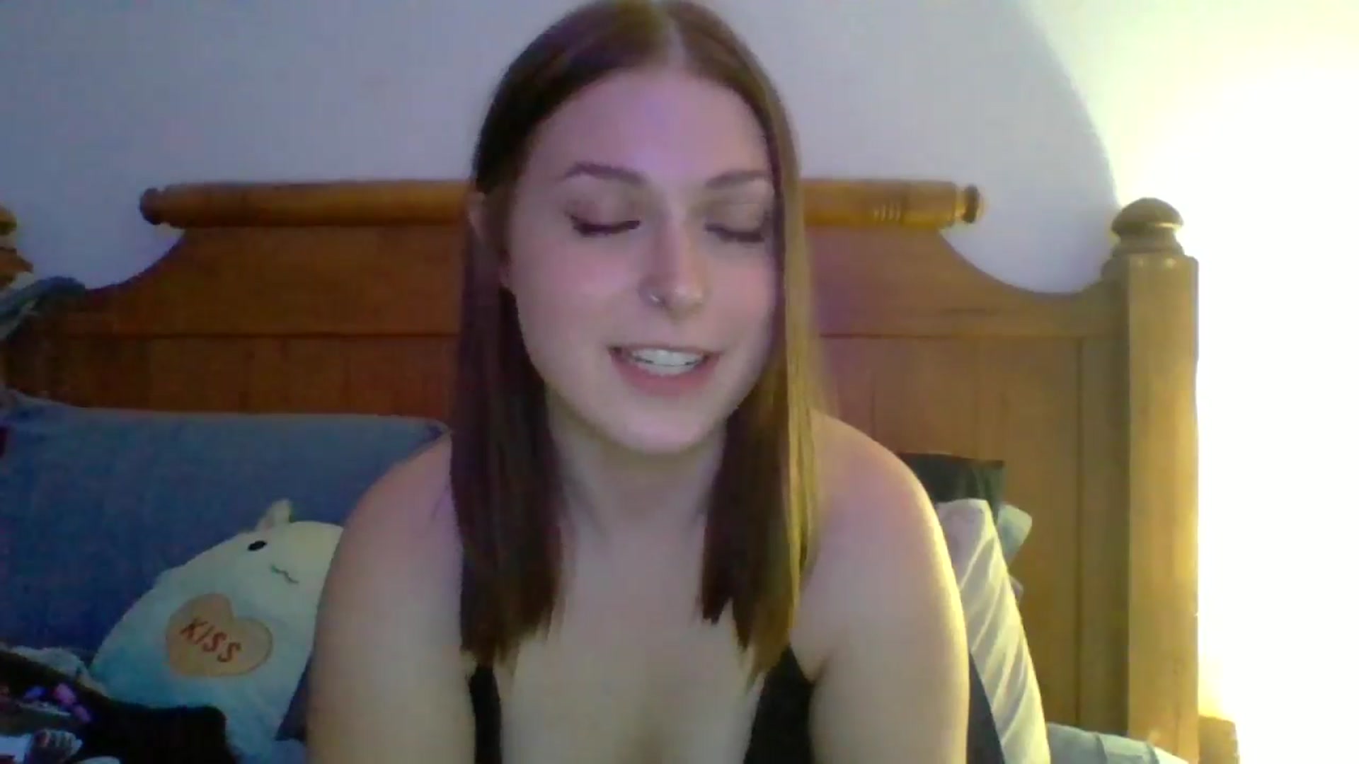 Gallery image thumbnail from AuroraLightz's myfreecams stream on, 10/15/2024, 23:48 image 17 of 20