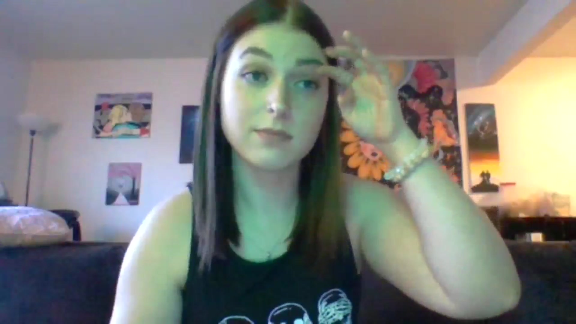 Gallery image thumbnail from AuroraLightz's myfreecams stream on, 11/13/2024, 21:14 image 18 of 20
