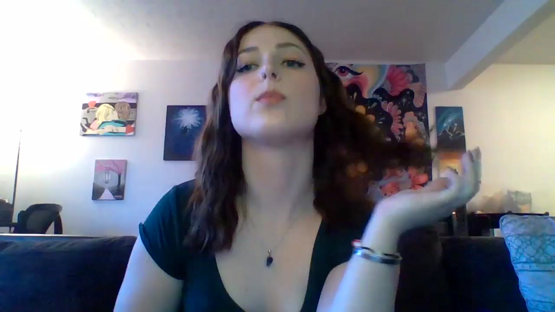 Gallery image thumbnail from AuroraLightz's myfreecams stream on, 11/17/2024, 20:54 image 1 of 20
