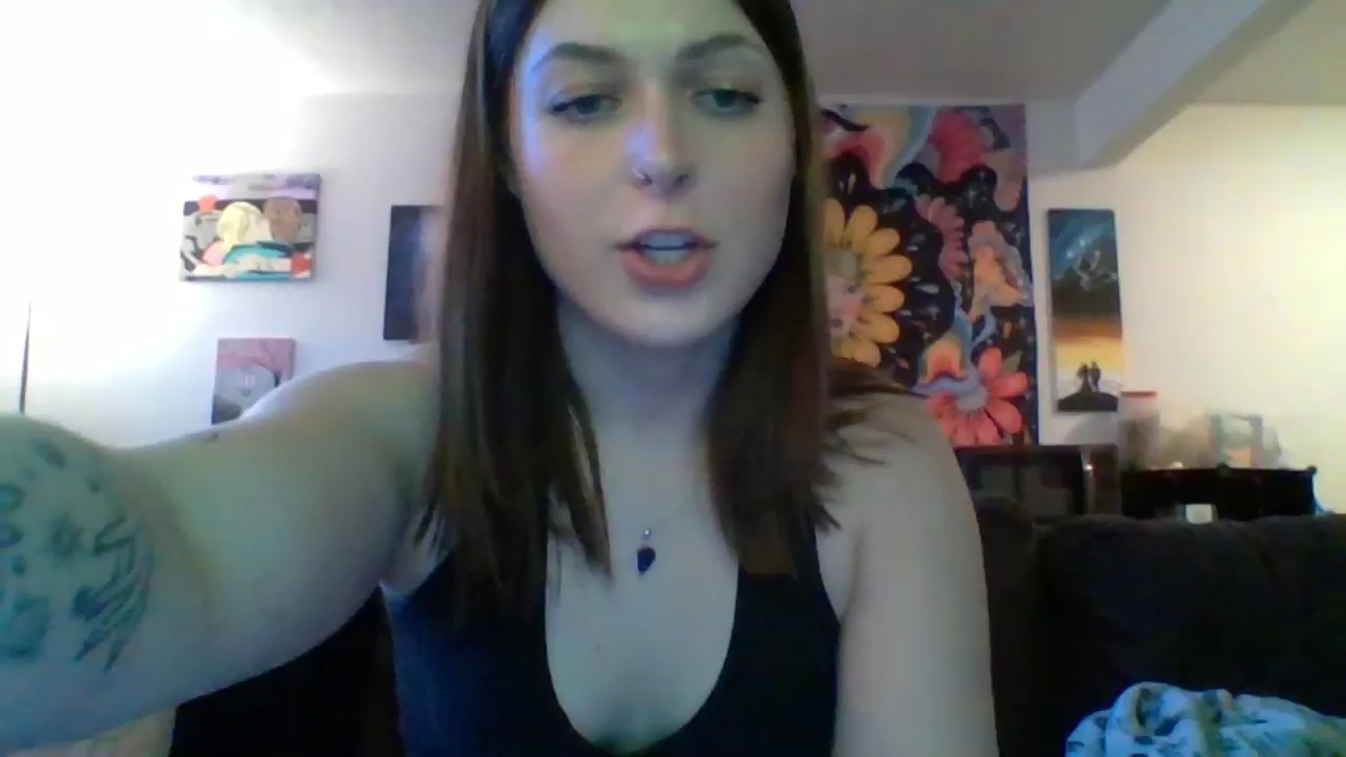 Gallery image thumbnail from AuroraLightz's myfreecams stream on, 11/25/2024, 22:39 image 10 of 20